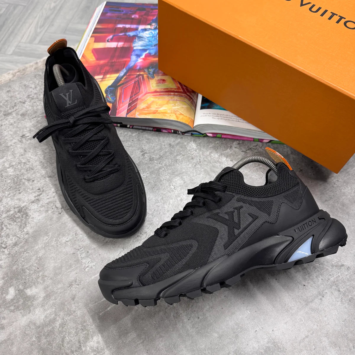 (PRE ORDER) LVE TACTIC TRAINER - BLACK