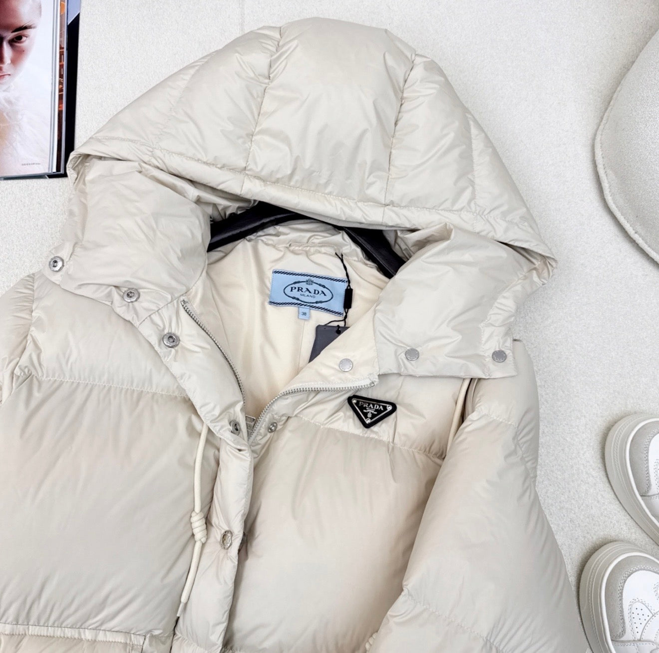 (PRE ORDER) PDA PUFFER COAT - WHITE