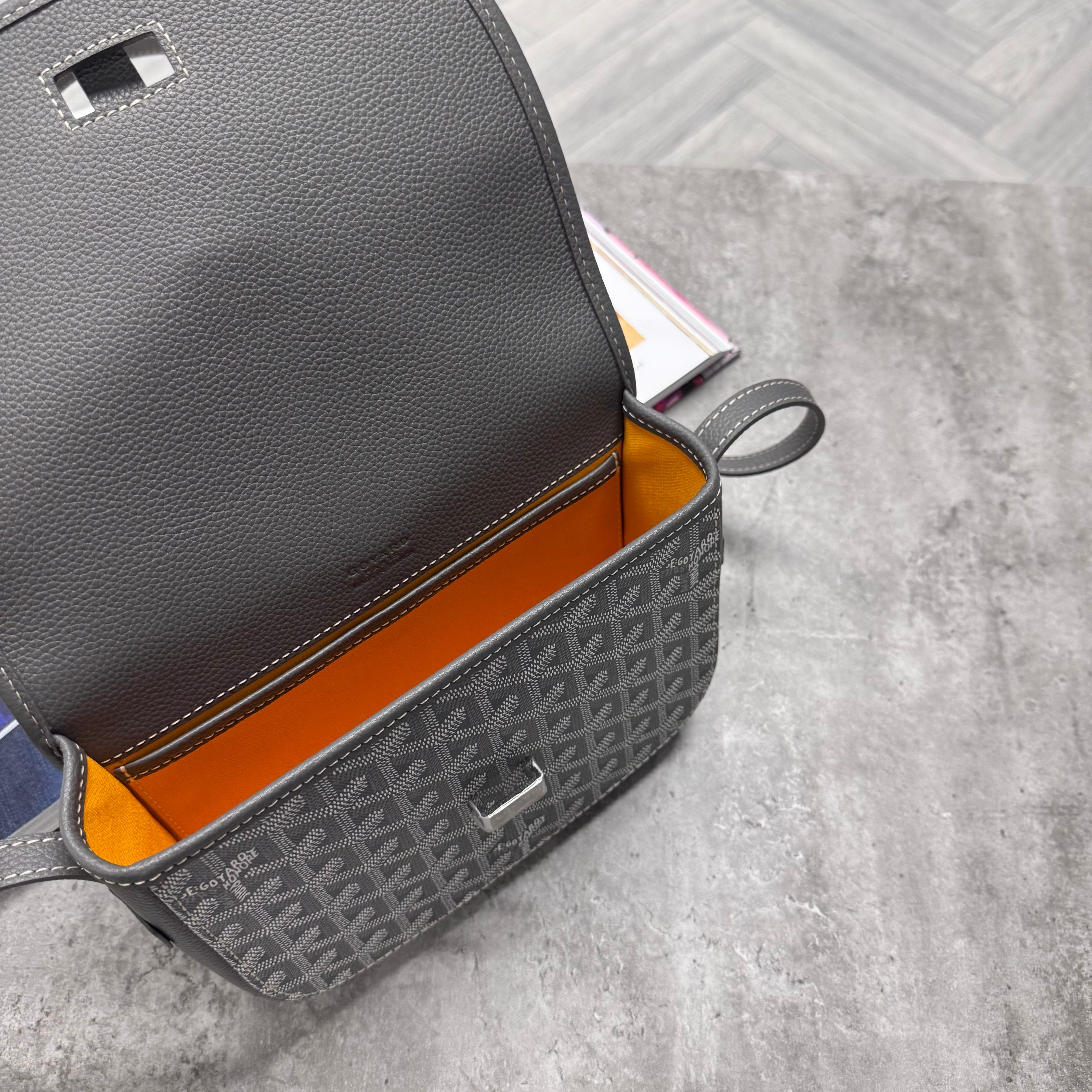 (PRE ORDER) GYRD MAN BAG - GREY