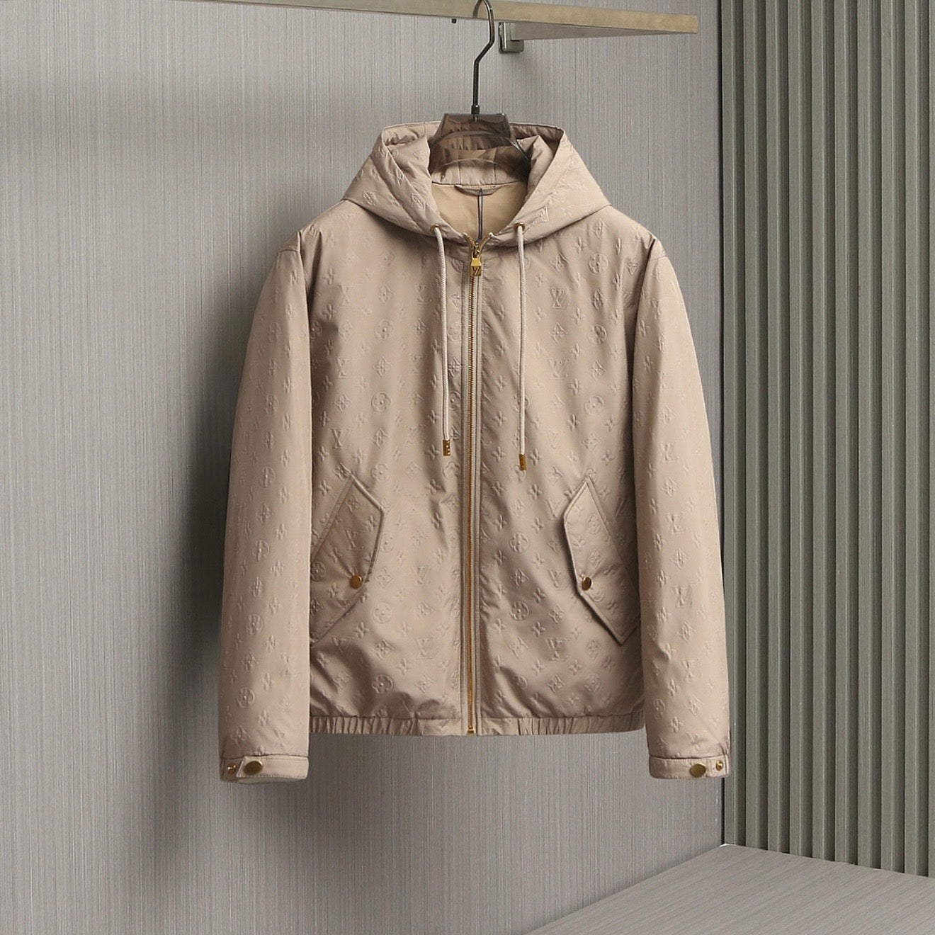 (PRE ORDER) LVE MONOGRAM COAT - BEIGE