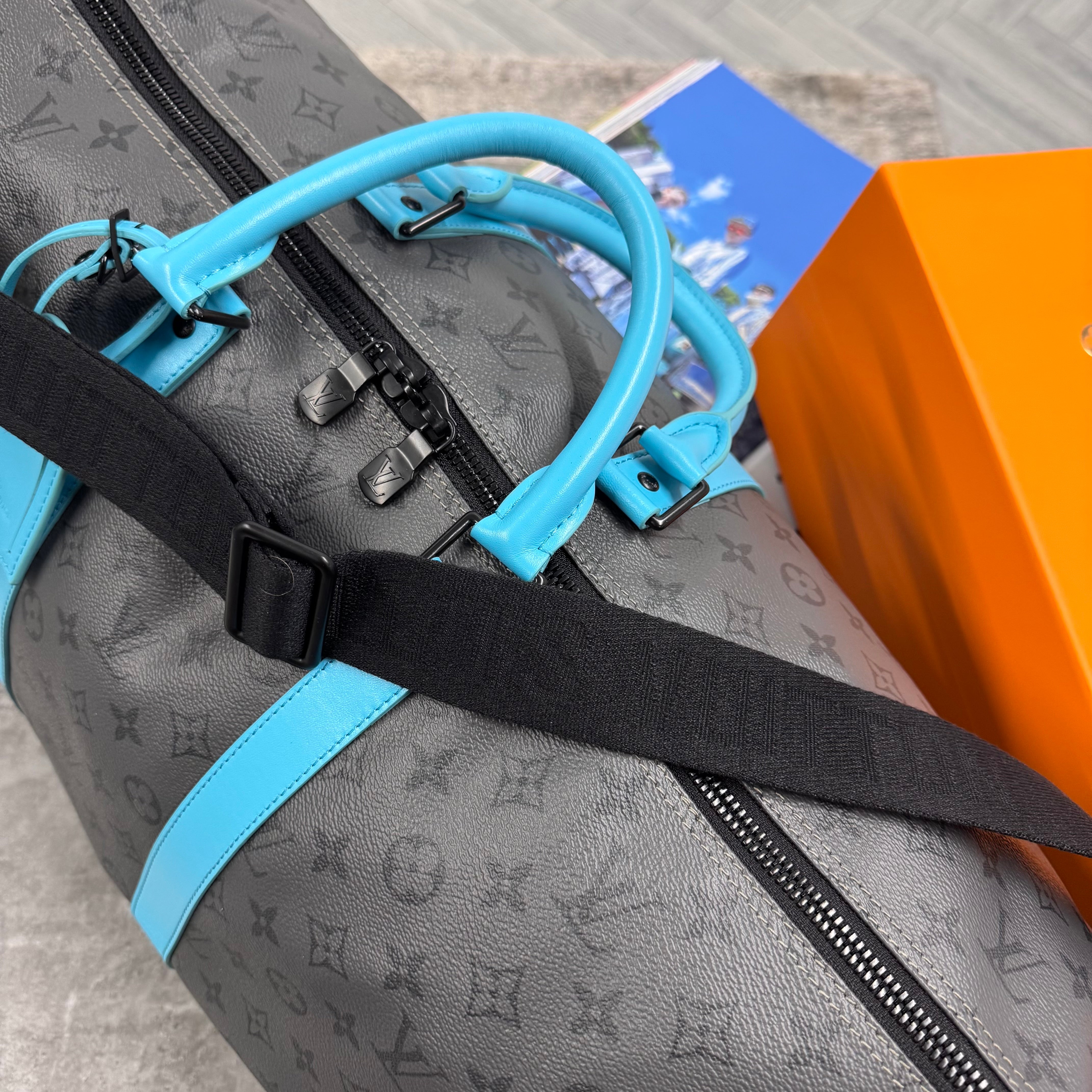 (PRE ORDER) LVE DUFFEL BAG (55) - GREY / AQUA