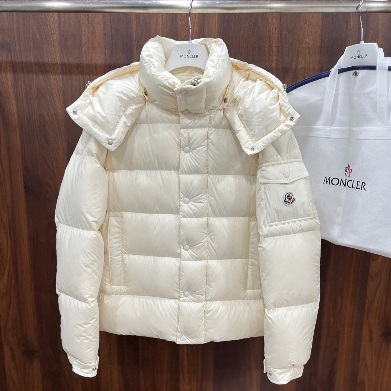 (PRE ORDER) MNCLR ARM POCKET COAT - OFF WHITE