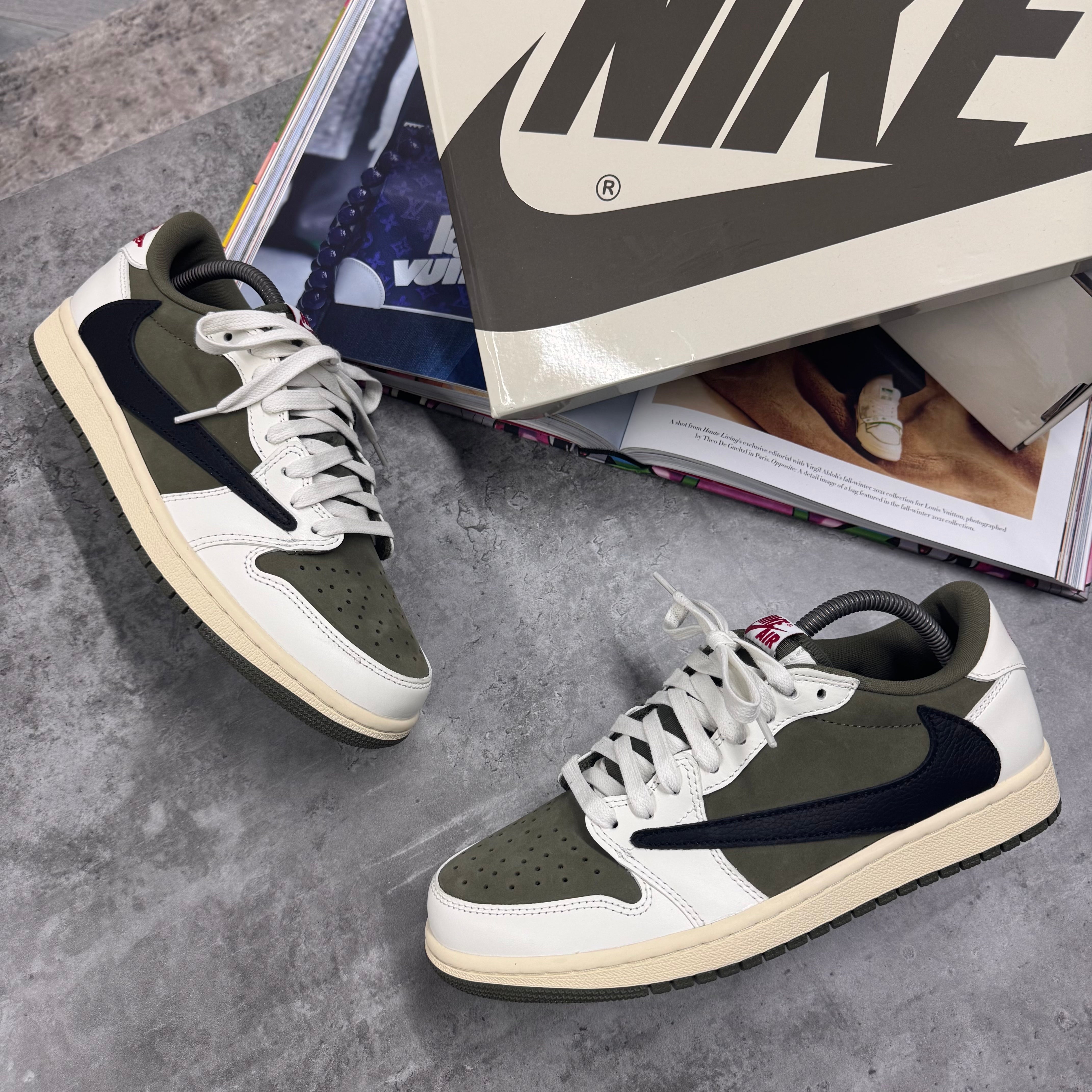 (PRE ORDER) NI X TS JORDAN 1 - MID OLIVE