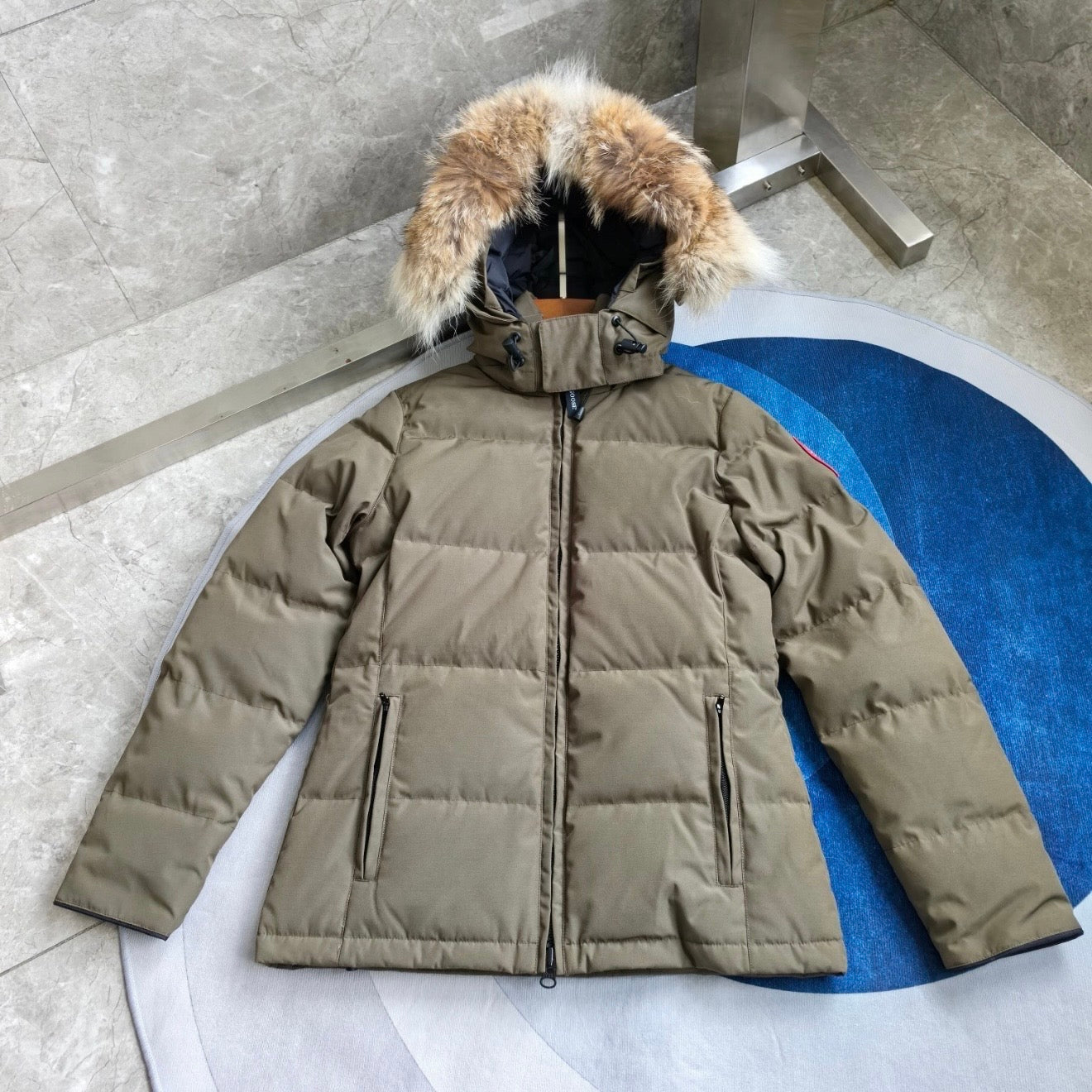 (PRE ORDER) CG CHELSEA PARKER COAT - KHAKI