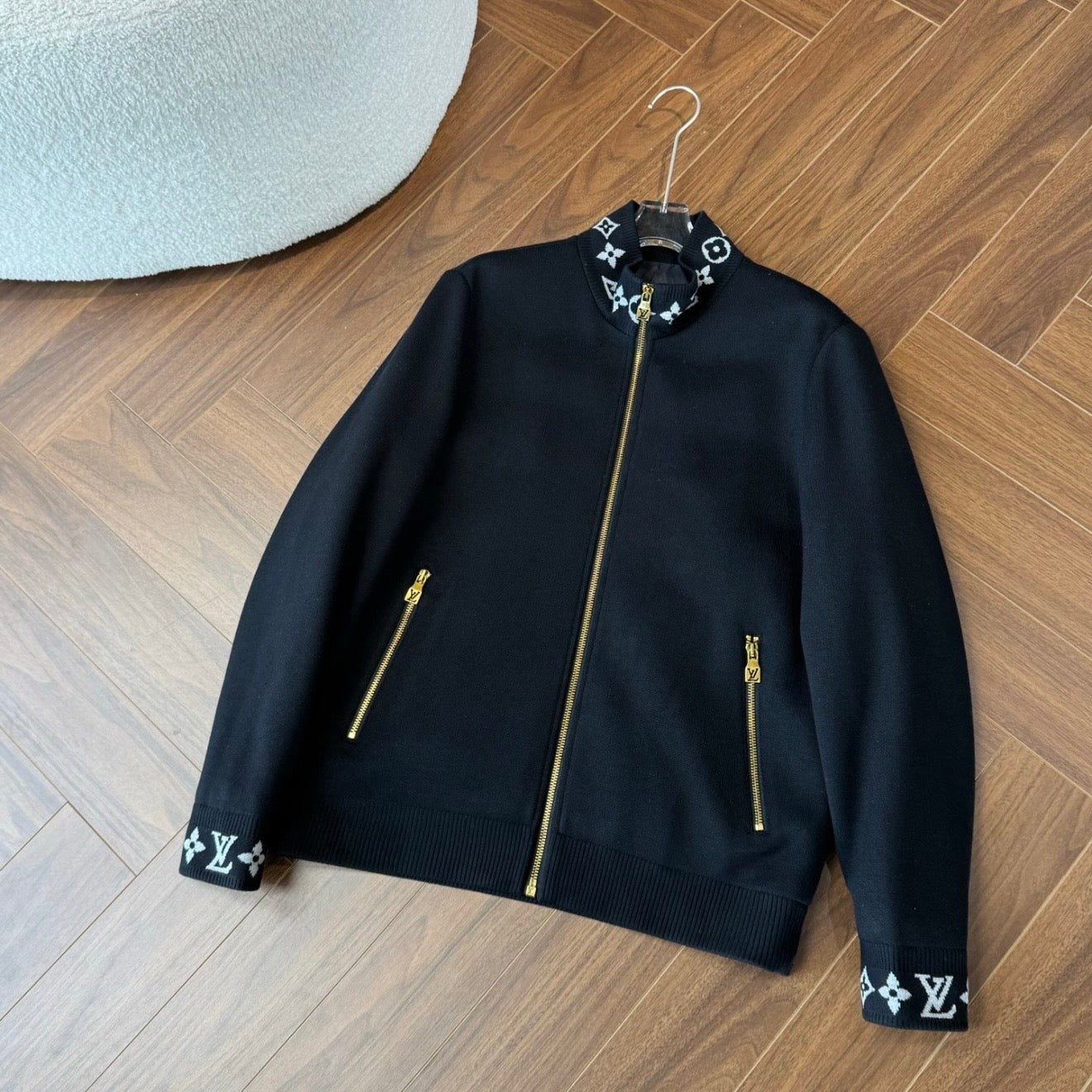 (PRE ORDER) LVE MONOGRAM JACKET - BLACK