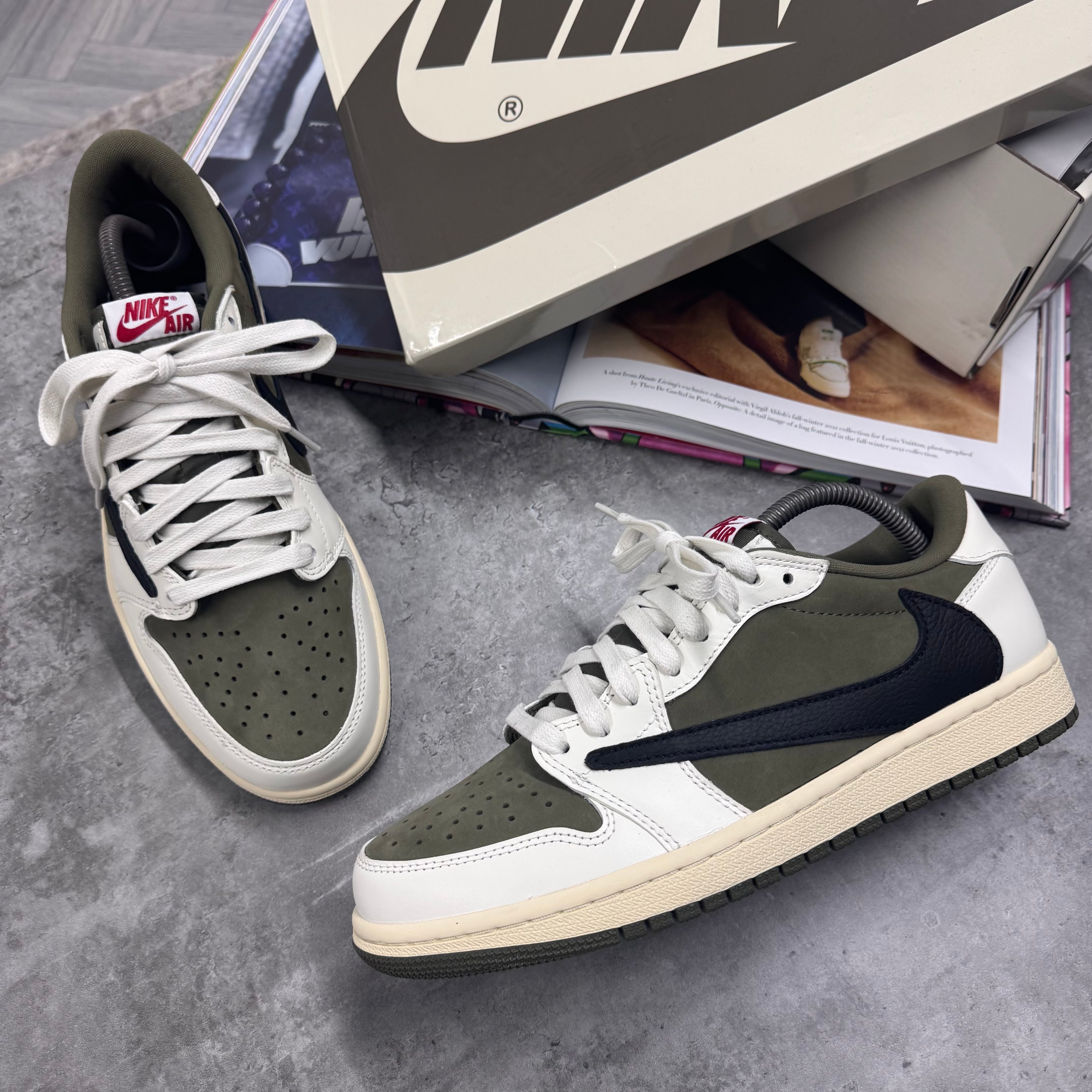 (PRE ORDER) NI X TS JORDAN 1 - MID OLIVE