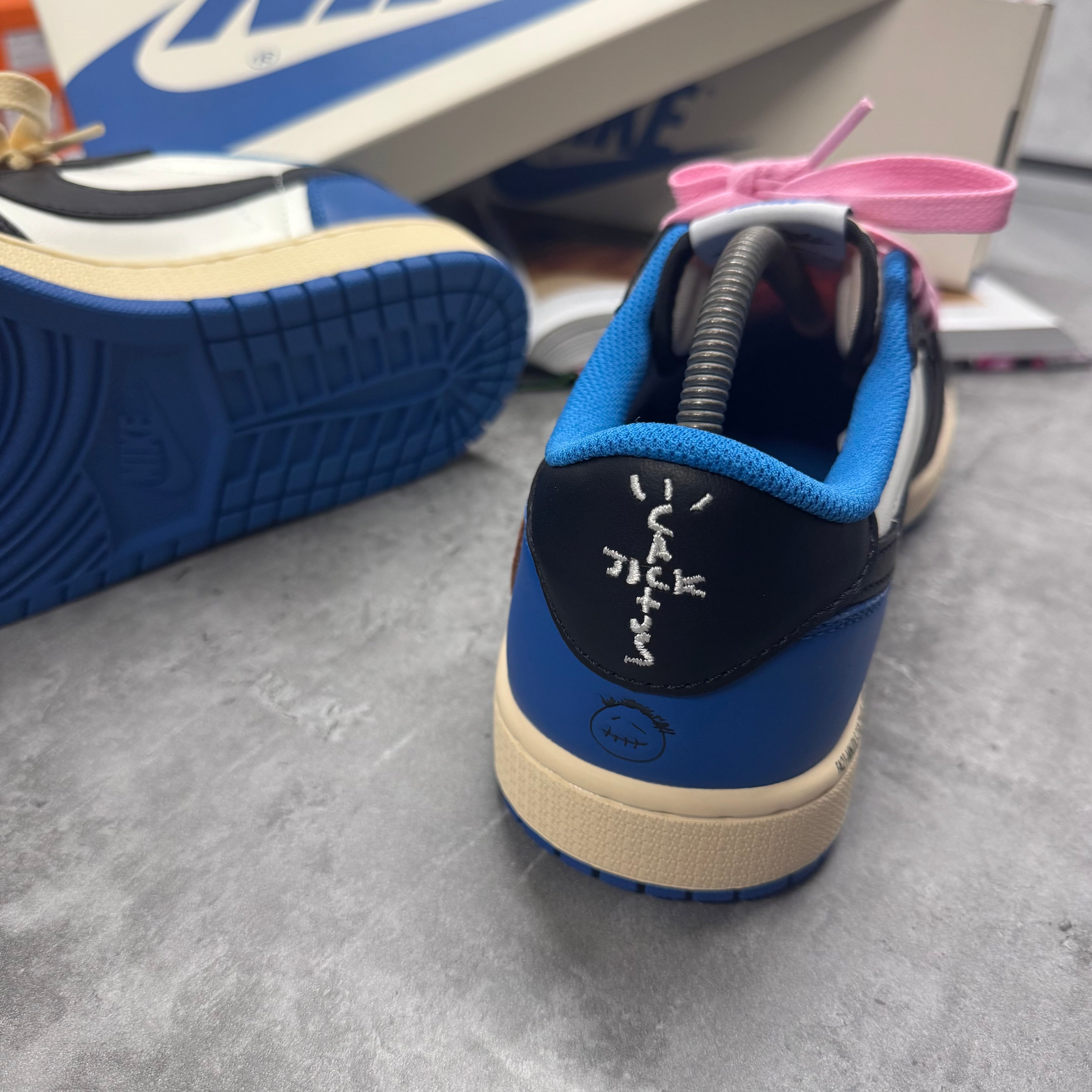 (PRE ORDER) NI X TS JORDAN 1 - FRAGMENT