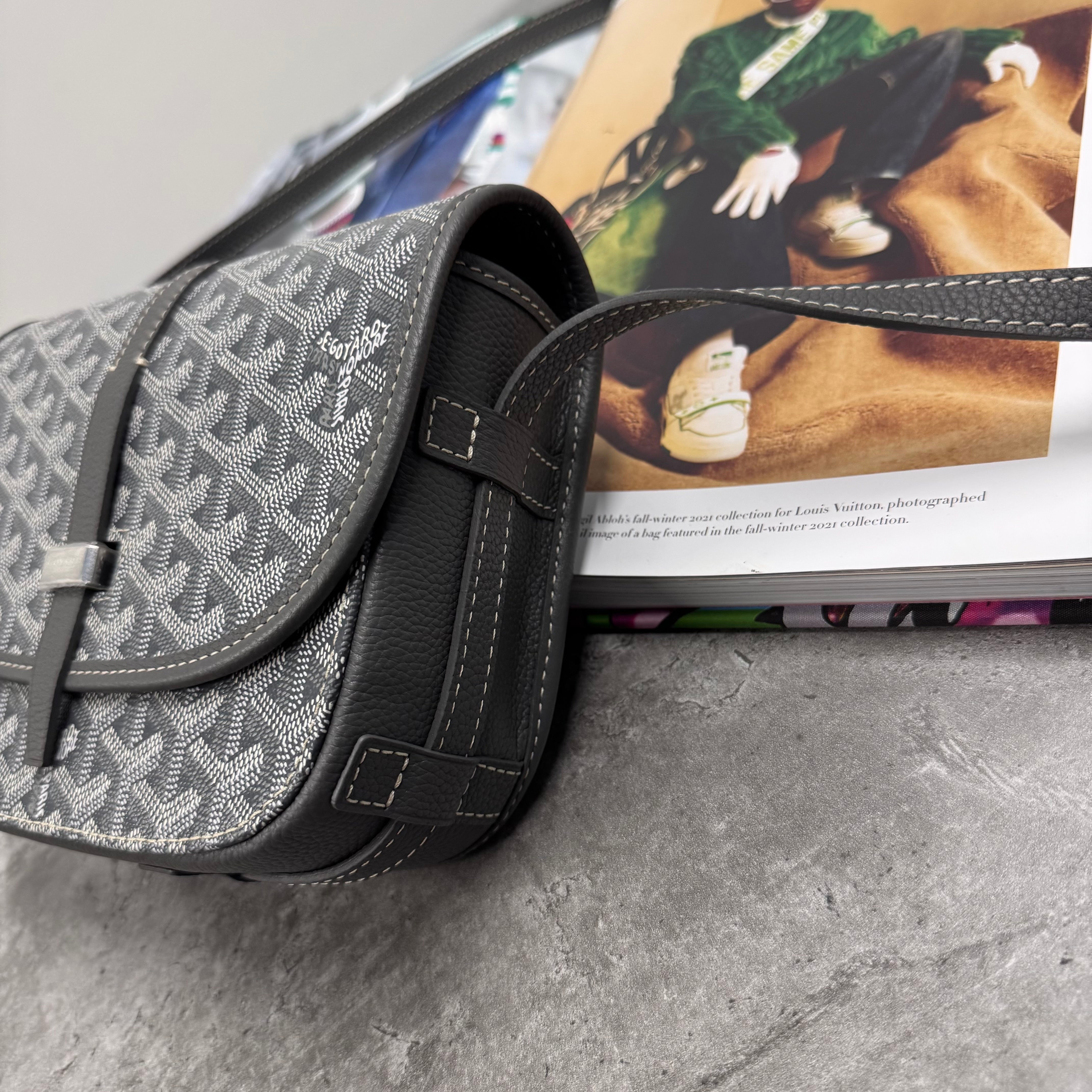 (PRE ORDER) GYRD MAN BAG - GREY