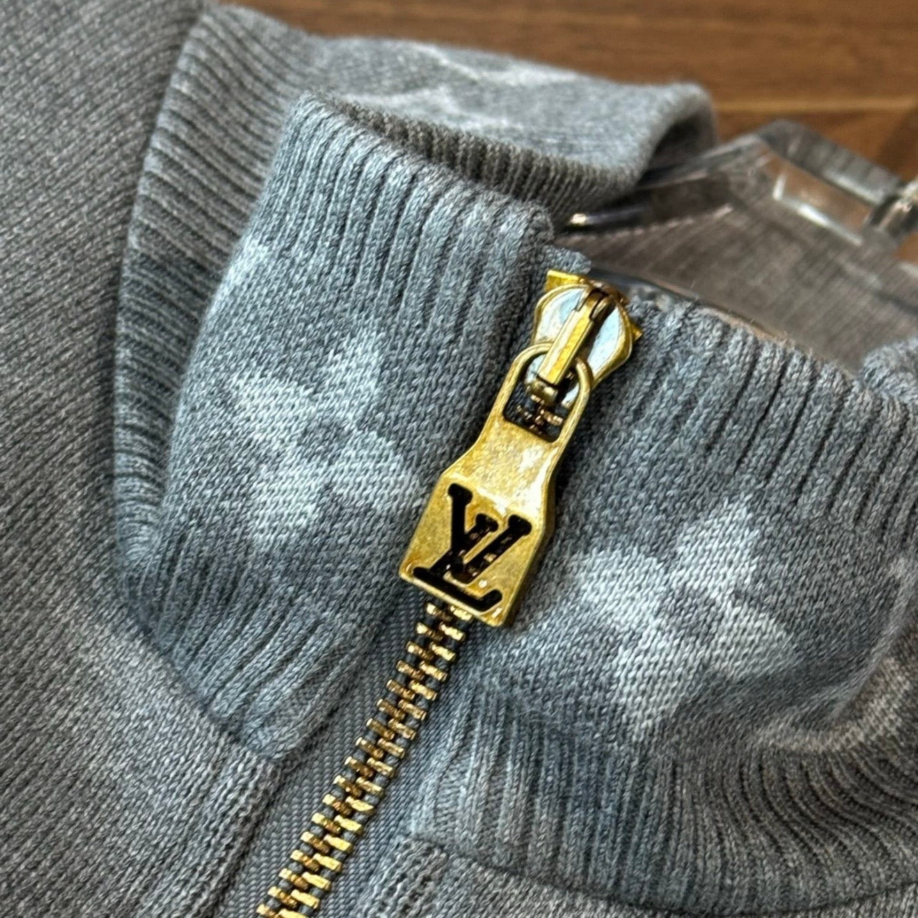 (PRE ORDER) LVE MONOGRAM JACKET - GREY