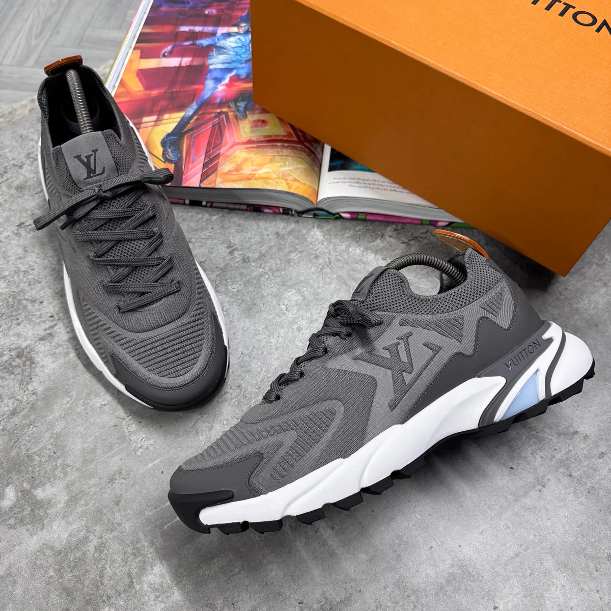 (PRE ORDER) LVE TACTIC TRAINER - GREY