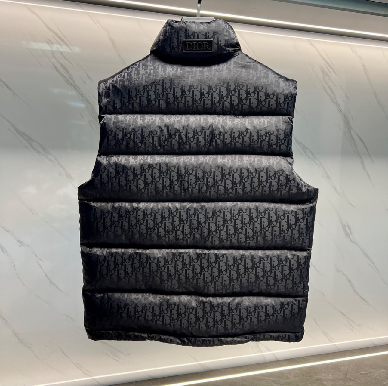 (PRE ORDER) CD OBLIQUE GILET - BLACK