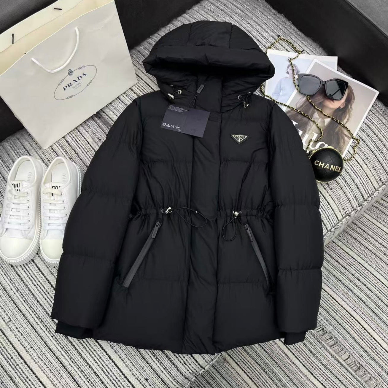 (PRE ORDER) PDA PUFFER COAT - BLACK