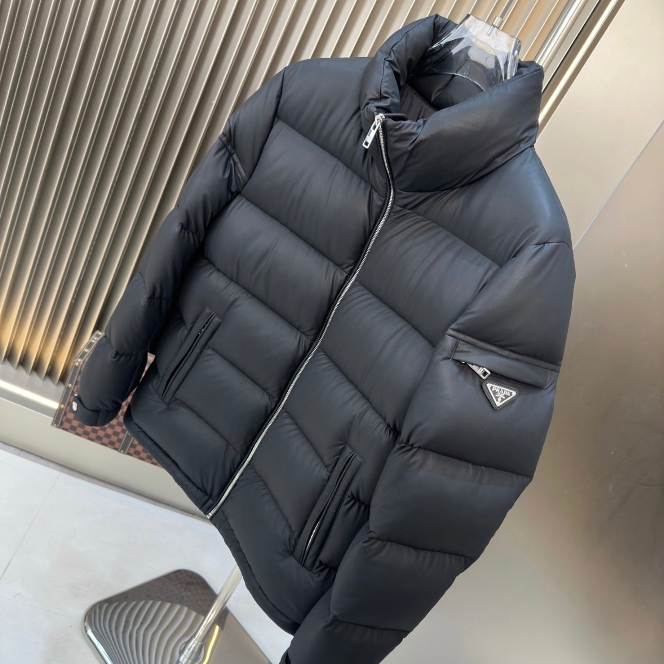 (PRE ORDER) PDA PUFFER COAT - BLACK