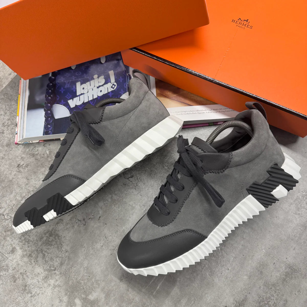 (PRE ORDER) H TRAINER - GREY
