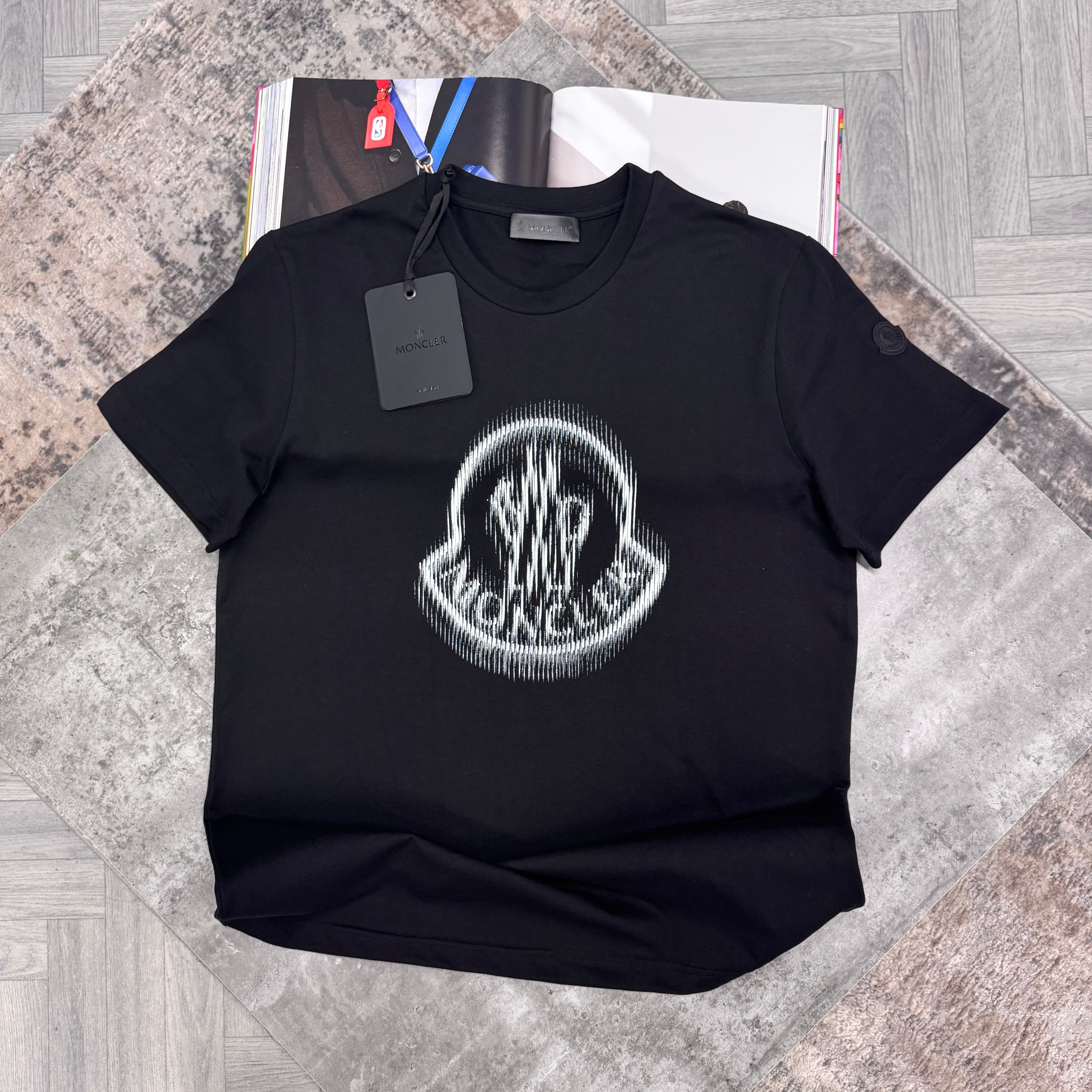 MNCLR BLURRED LOGO T SHIRT - BLACK