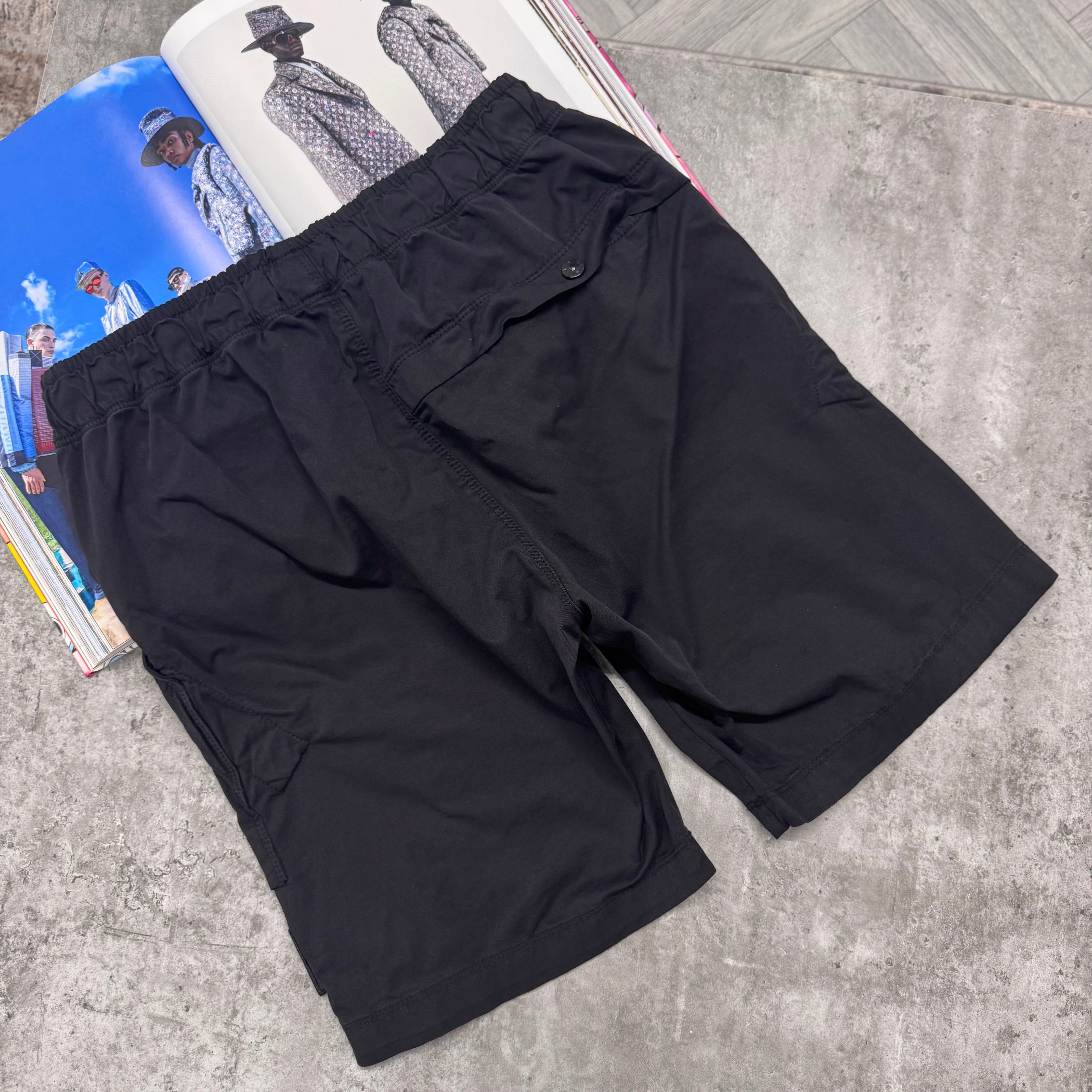 SI BUTTON POCKET CARGO SHORTS - BLACK