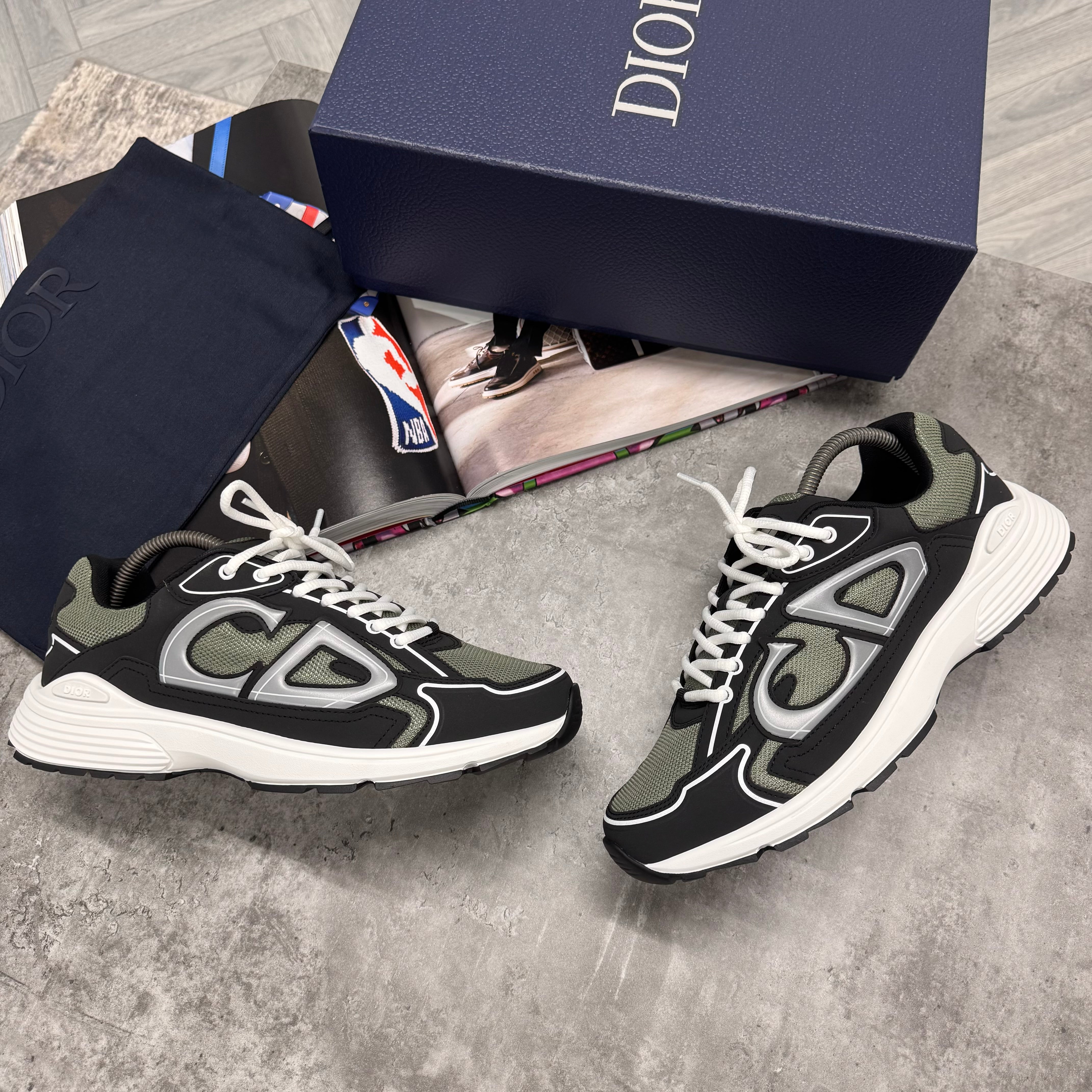 (PRE ORDER) B30 TRAINERS - KHAKI / BLACK