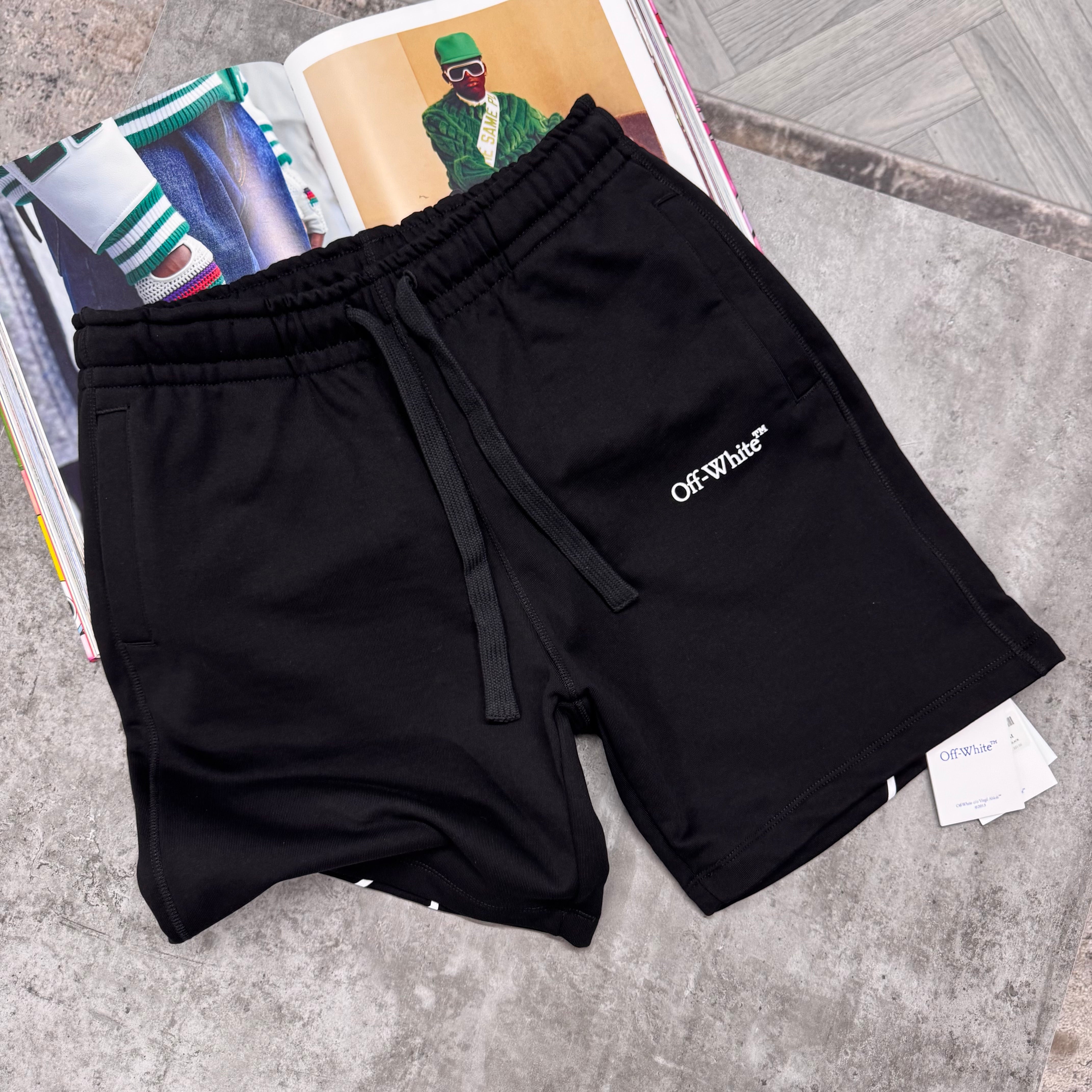 OW COTTON SHORTS - BLACK