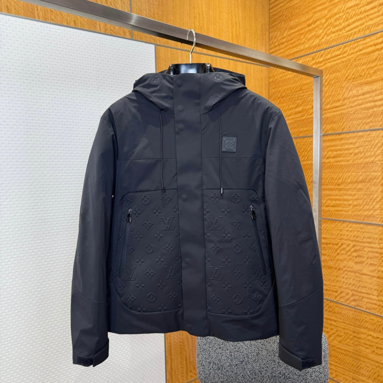 (PRE ORDER) LVE MONOGRAM COAT - BLACK