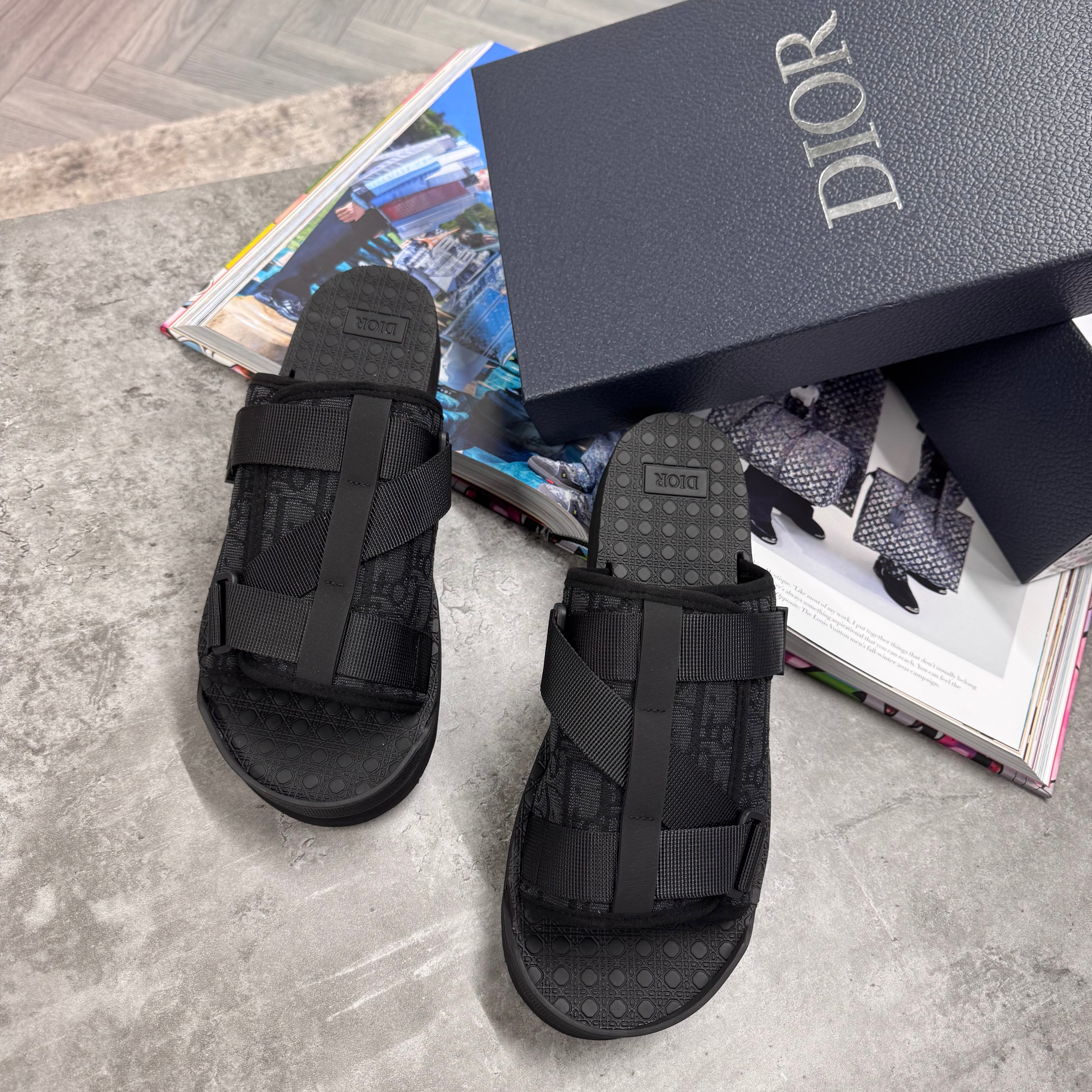(PRE ORDER) CD OBLIQUE SLIDES - BLACK