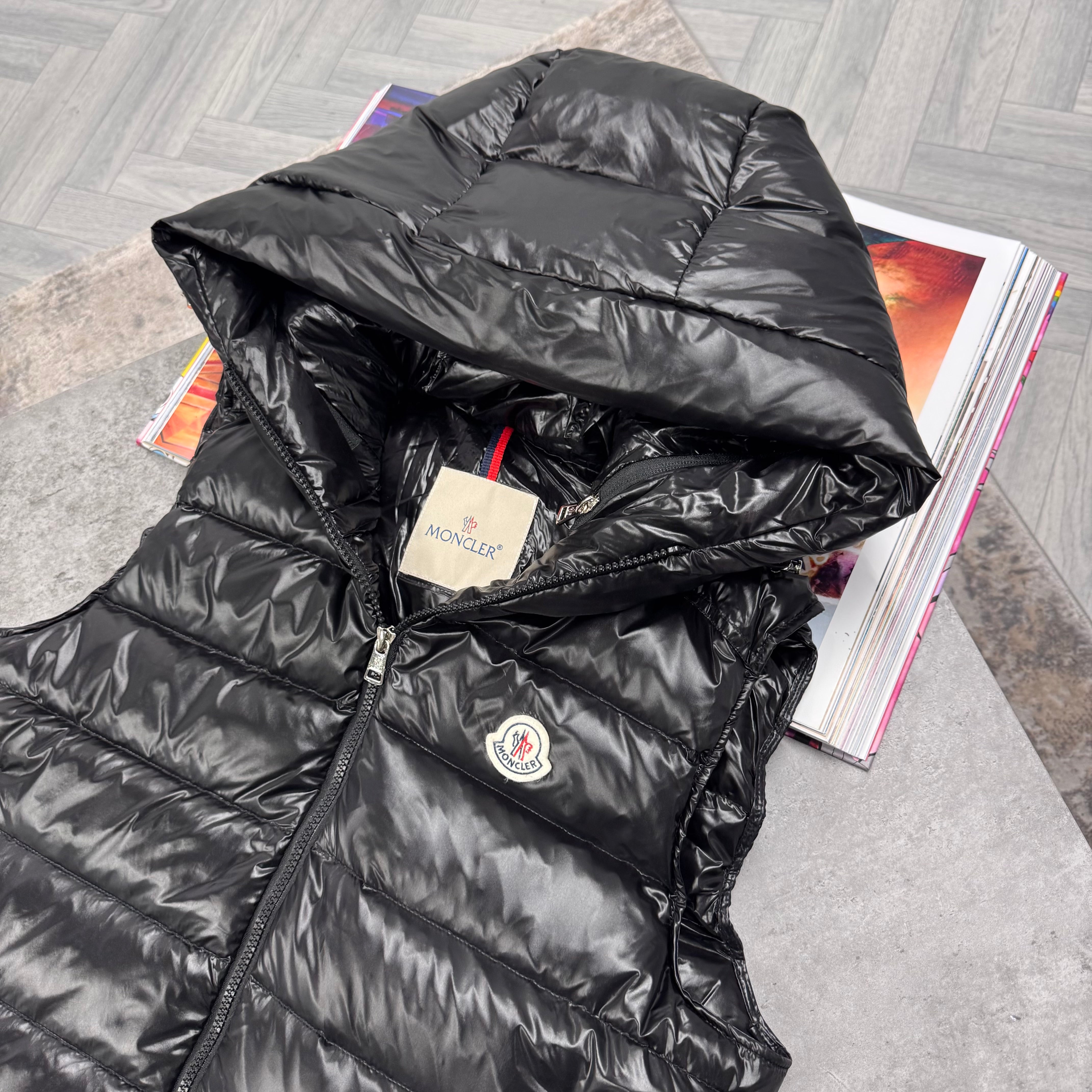 MNCLR HOODED GILET - BLACK
