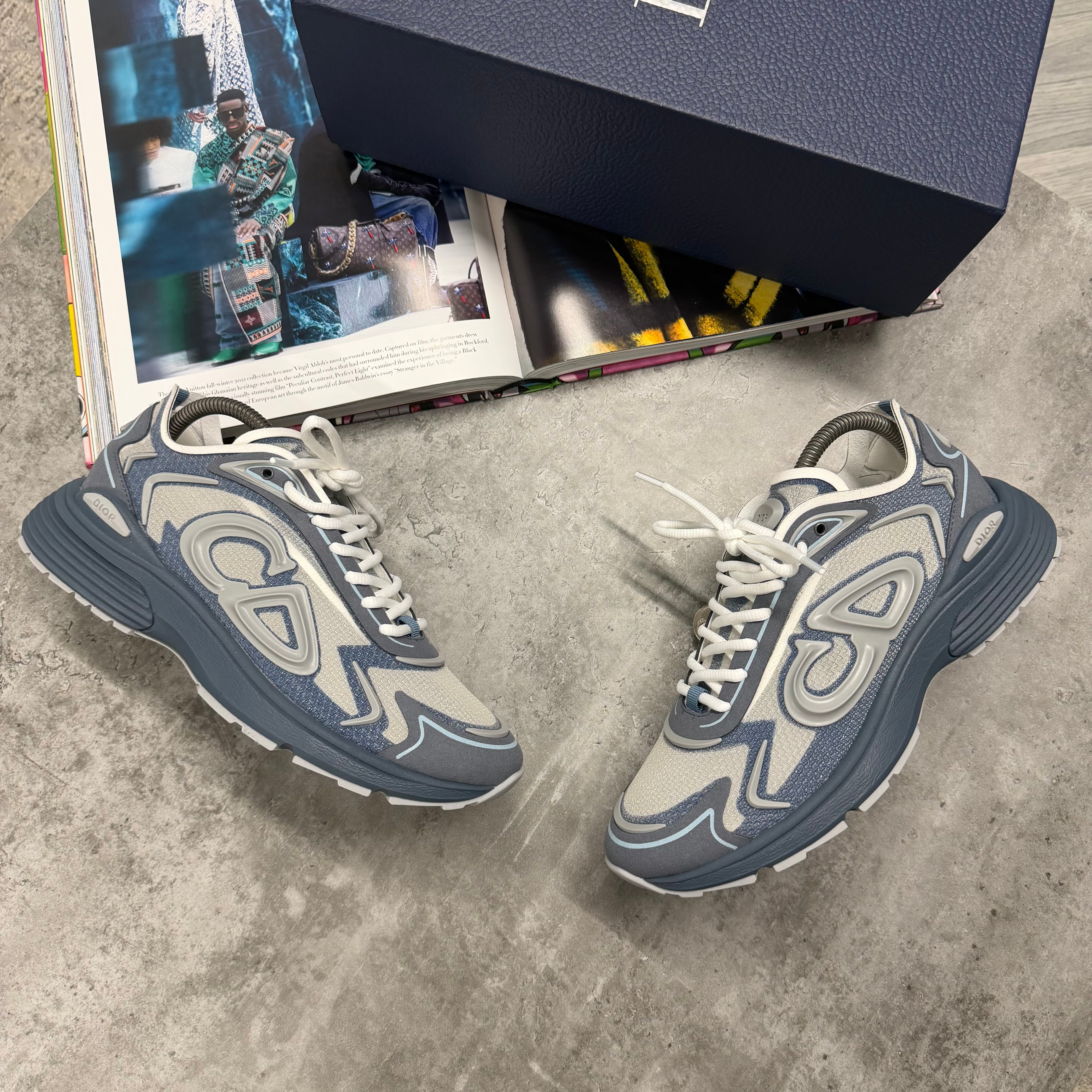B30 TRAINER - BLUE FROST