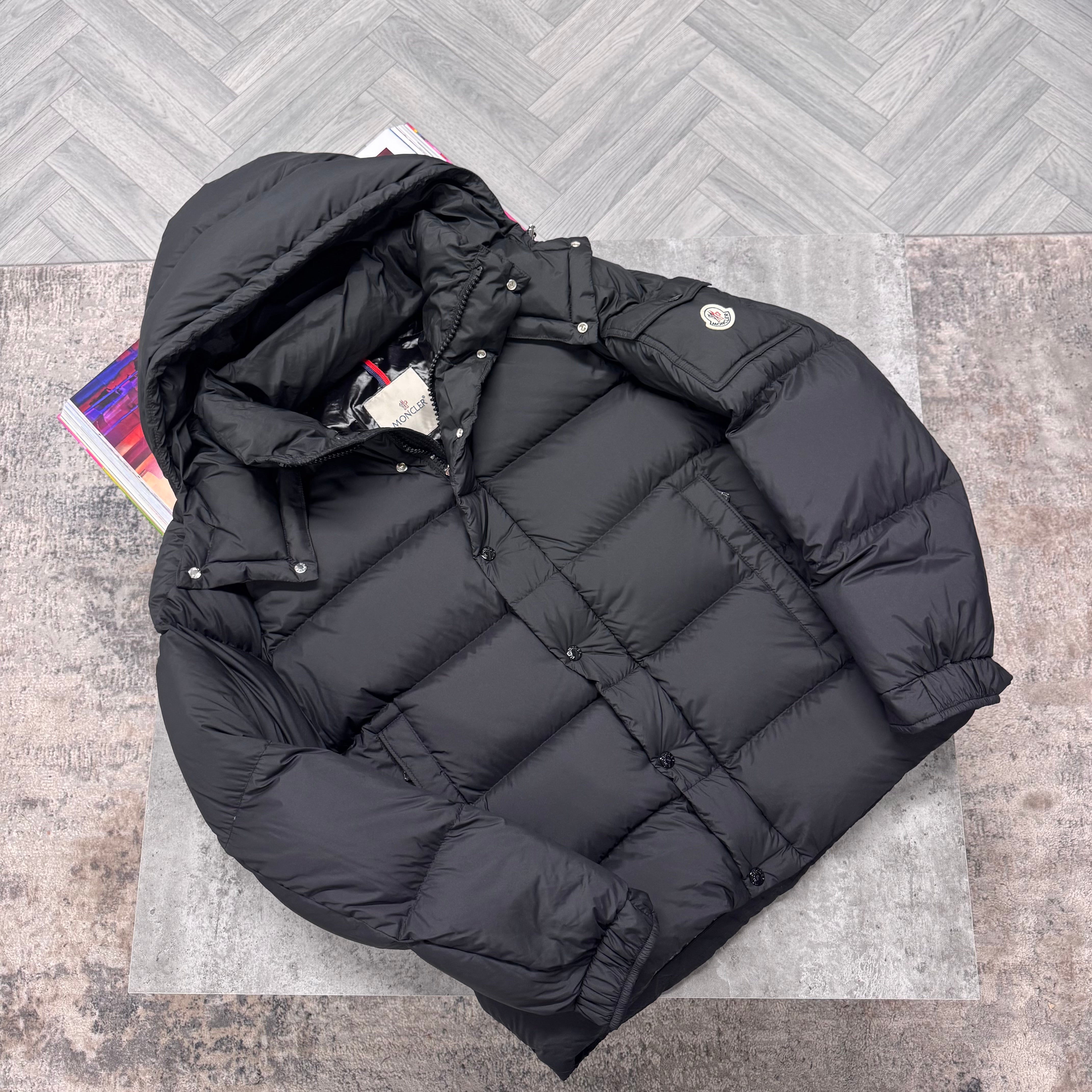 MNCLR ARM POCKET COAT - BLACK