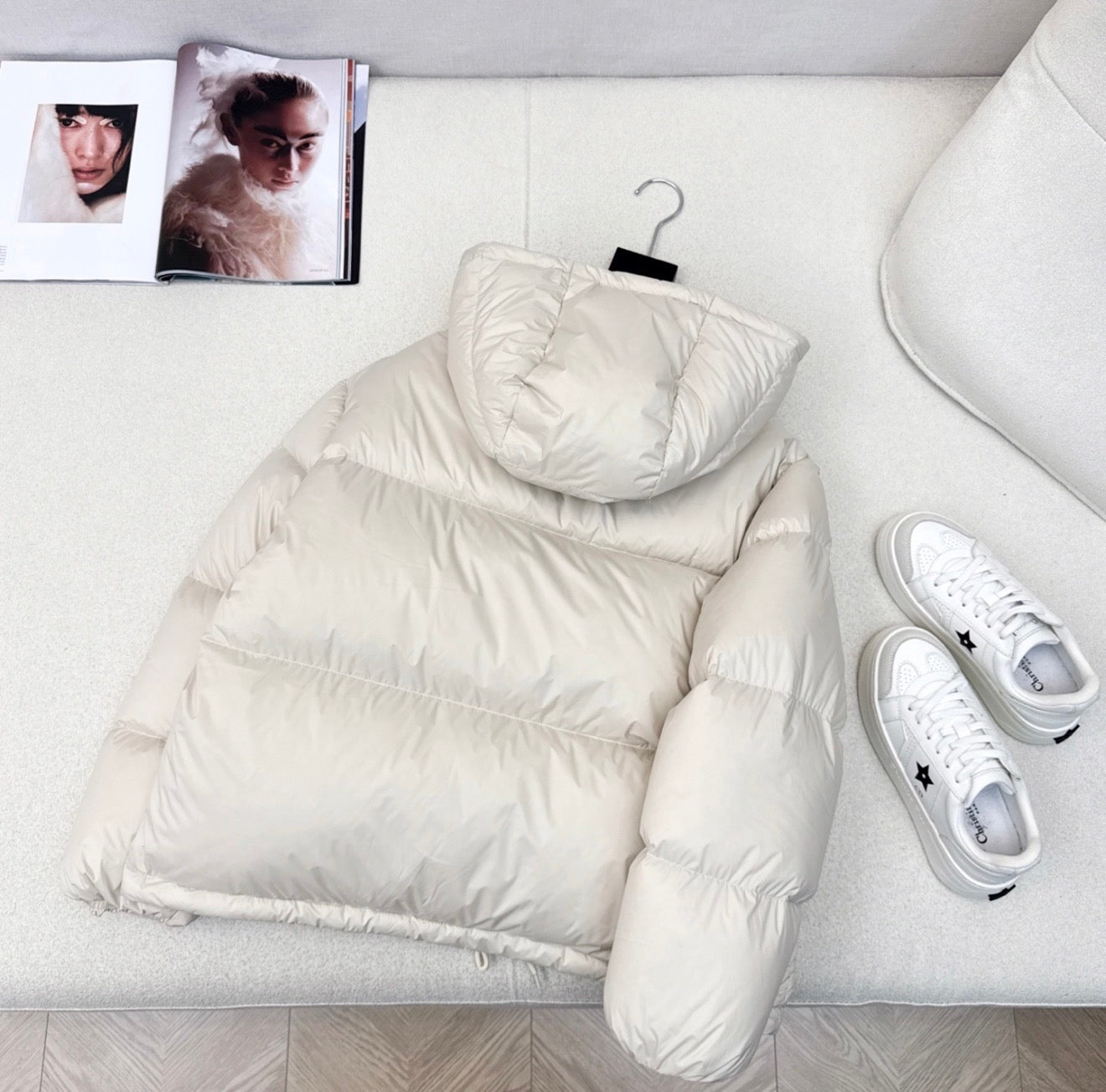 (PRE ORDER) PDA PUFFER COAT - WHITE