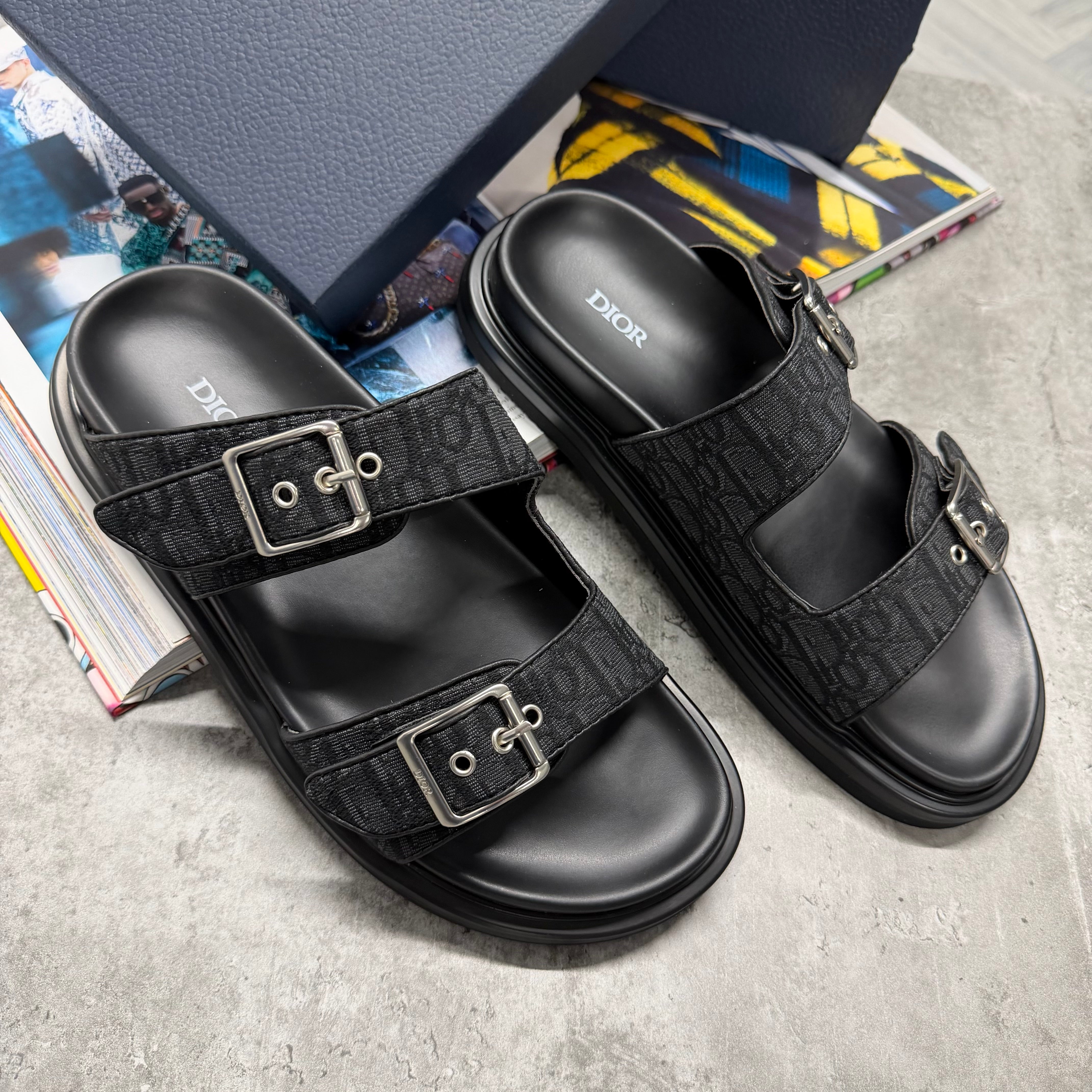 CD OBLIQUE SANDALS - BLACK