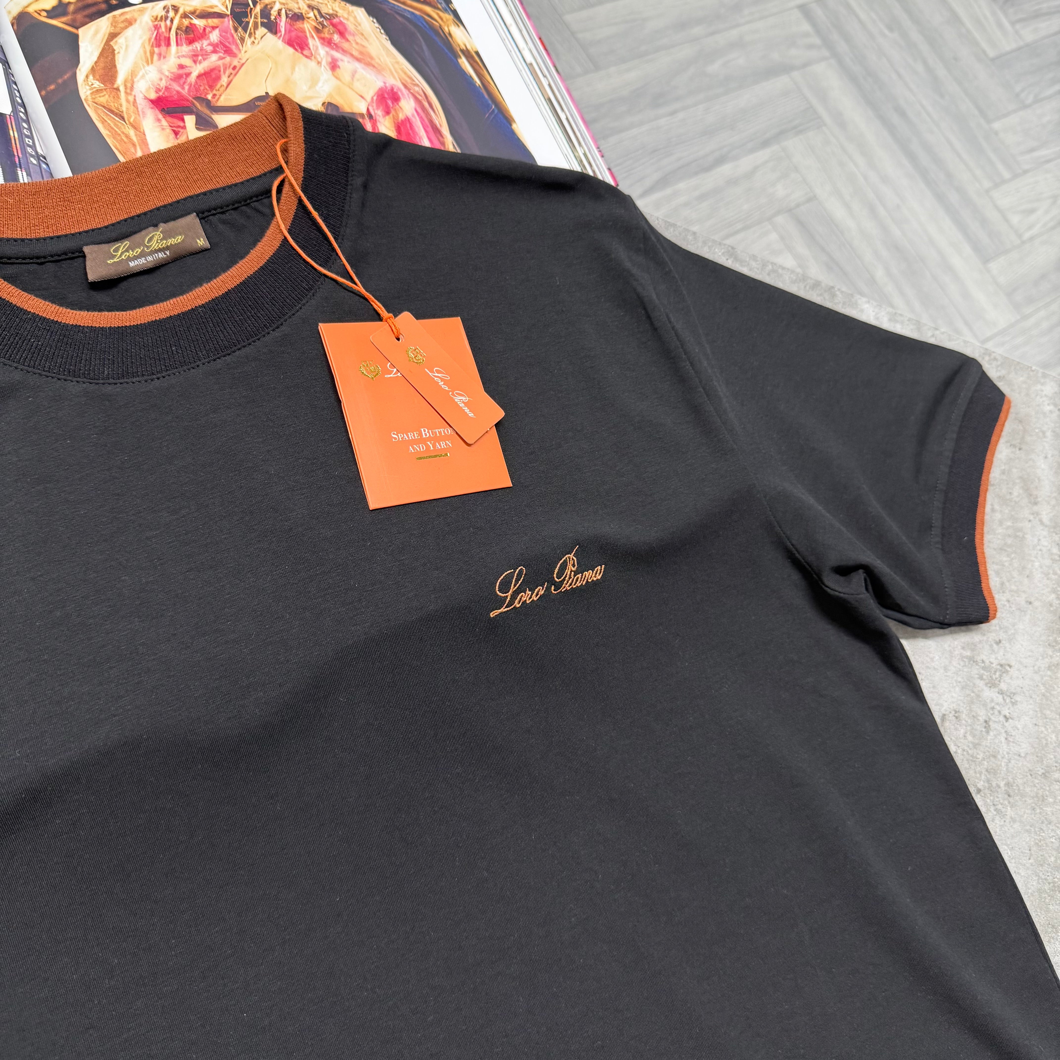 LORO T SHIRT - BLACK