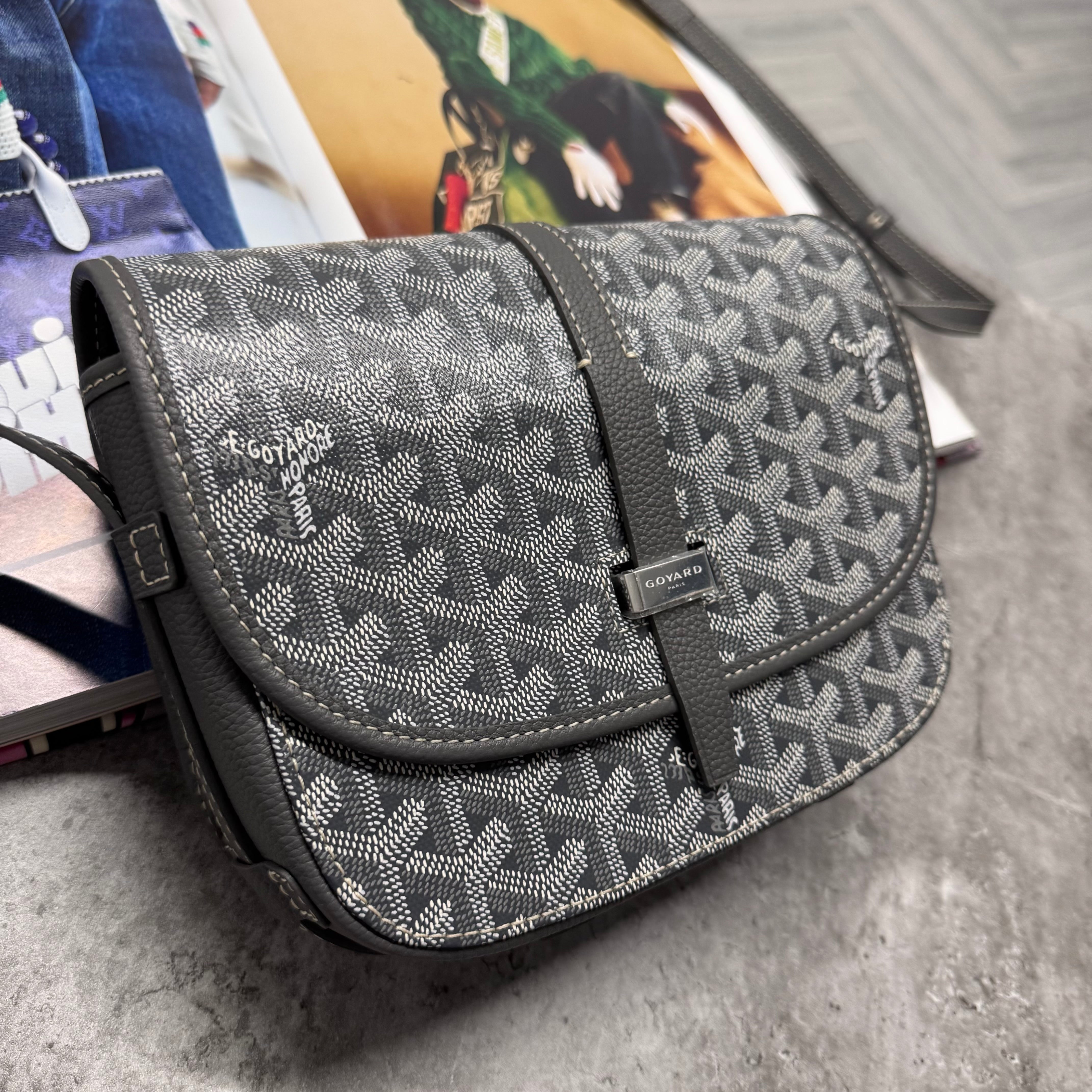 (PRE ORDER) GYRD MAN BAG - GREY