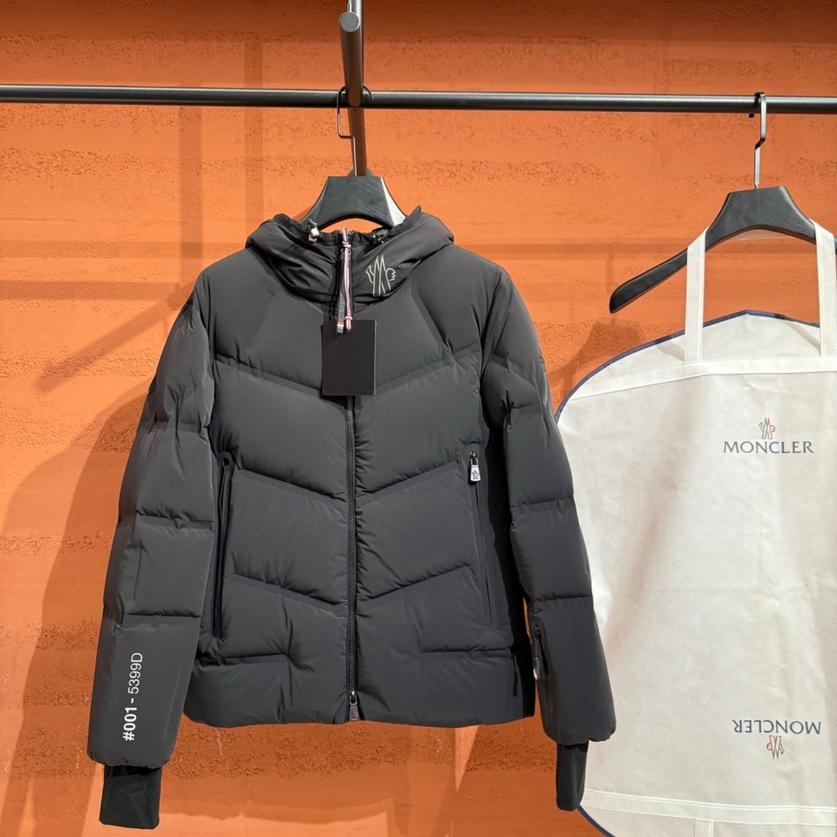 MNCLR REFLECTIVE GRENOBLE COAT - BLACK
