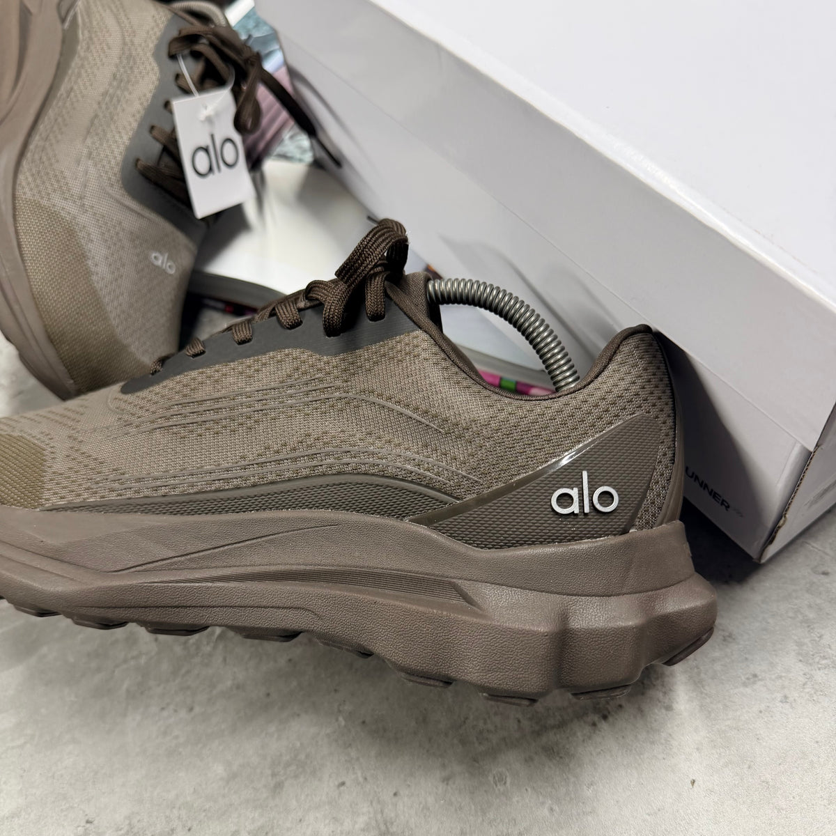 (PRE ORDER) ALO RUNNER - ESPRESSO
