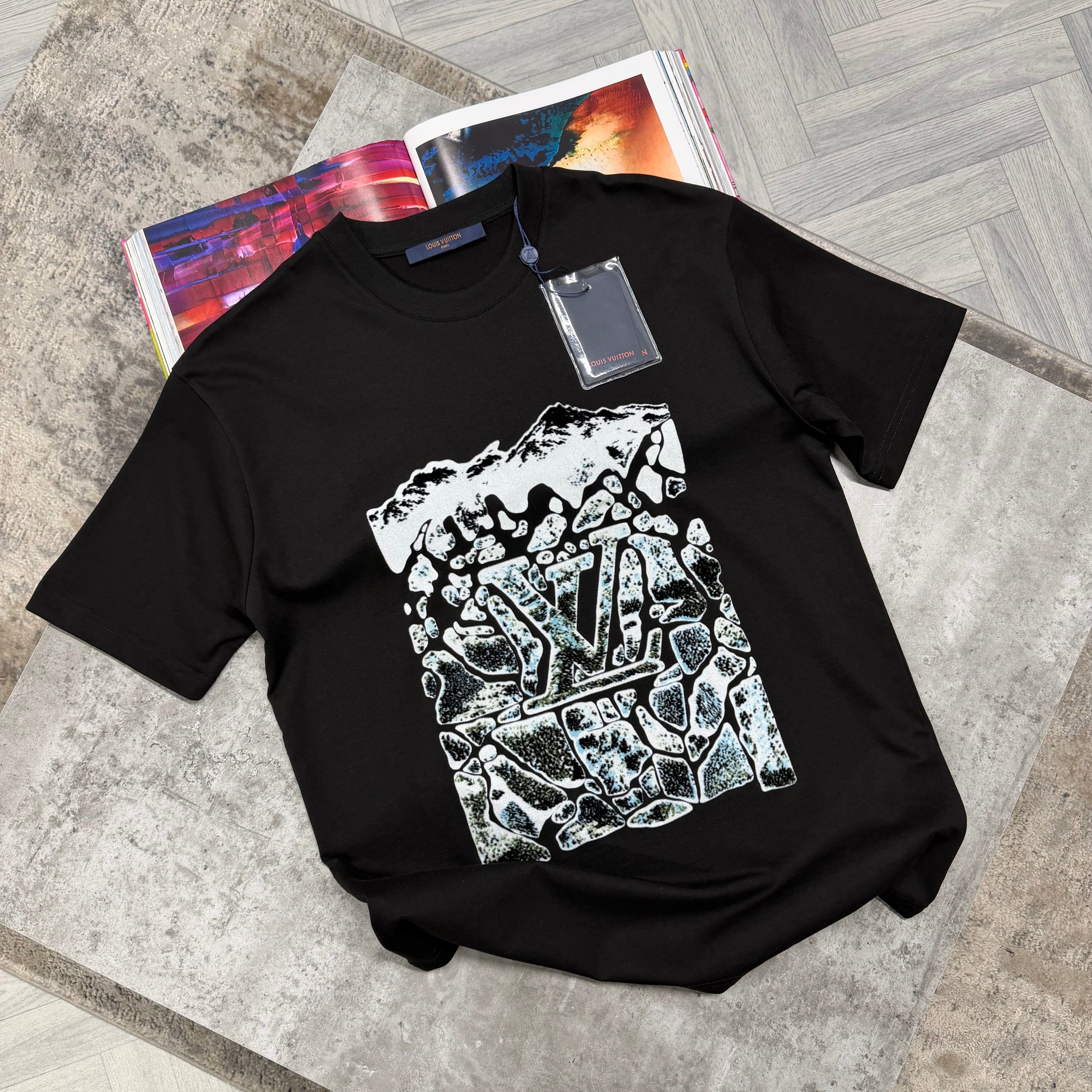 LVE T SHIRT - BLACK