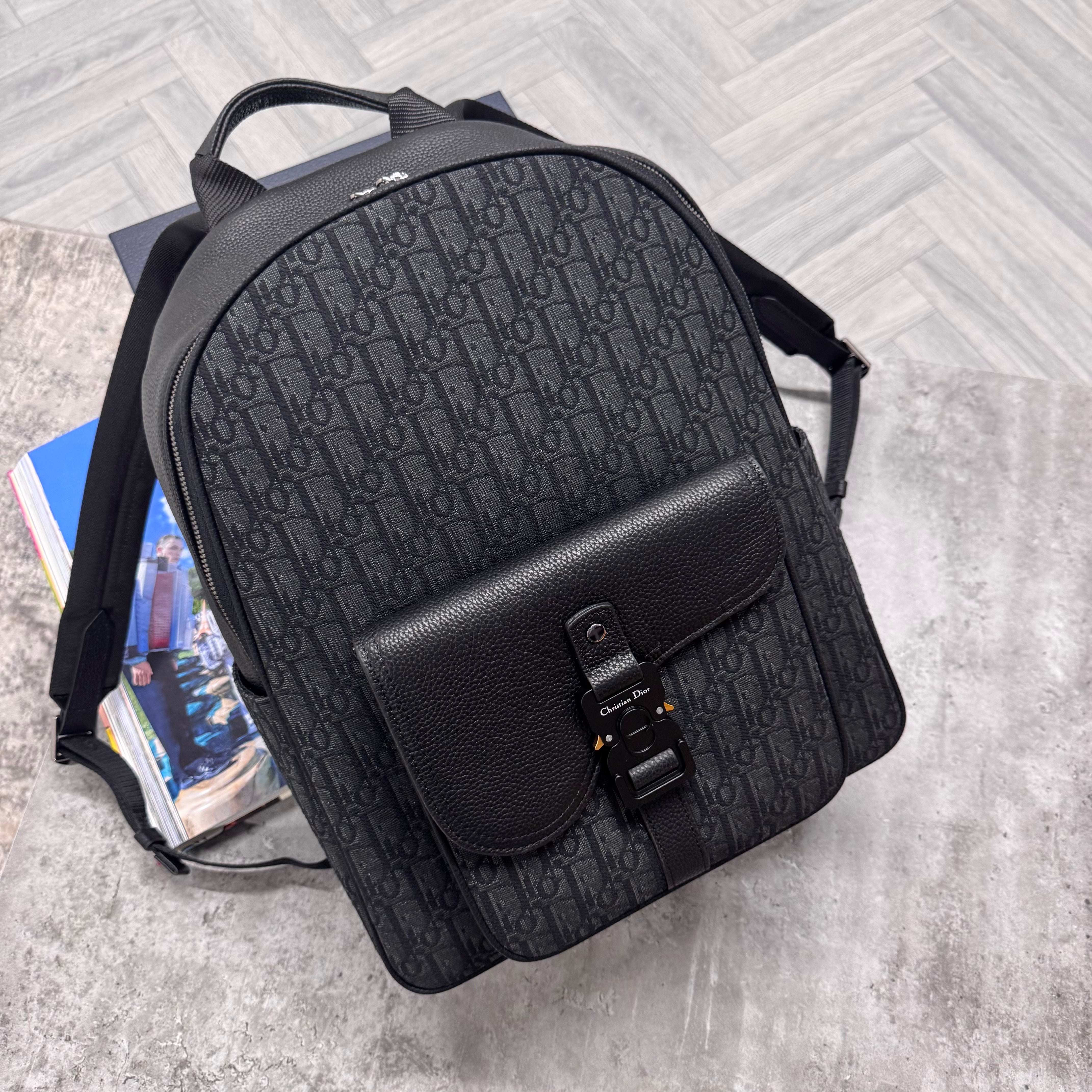 (PRE ORDER) CD SADDLE BACKPACK - BLACK