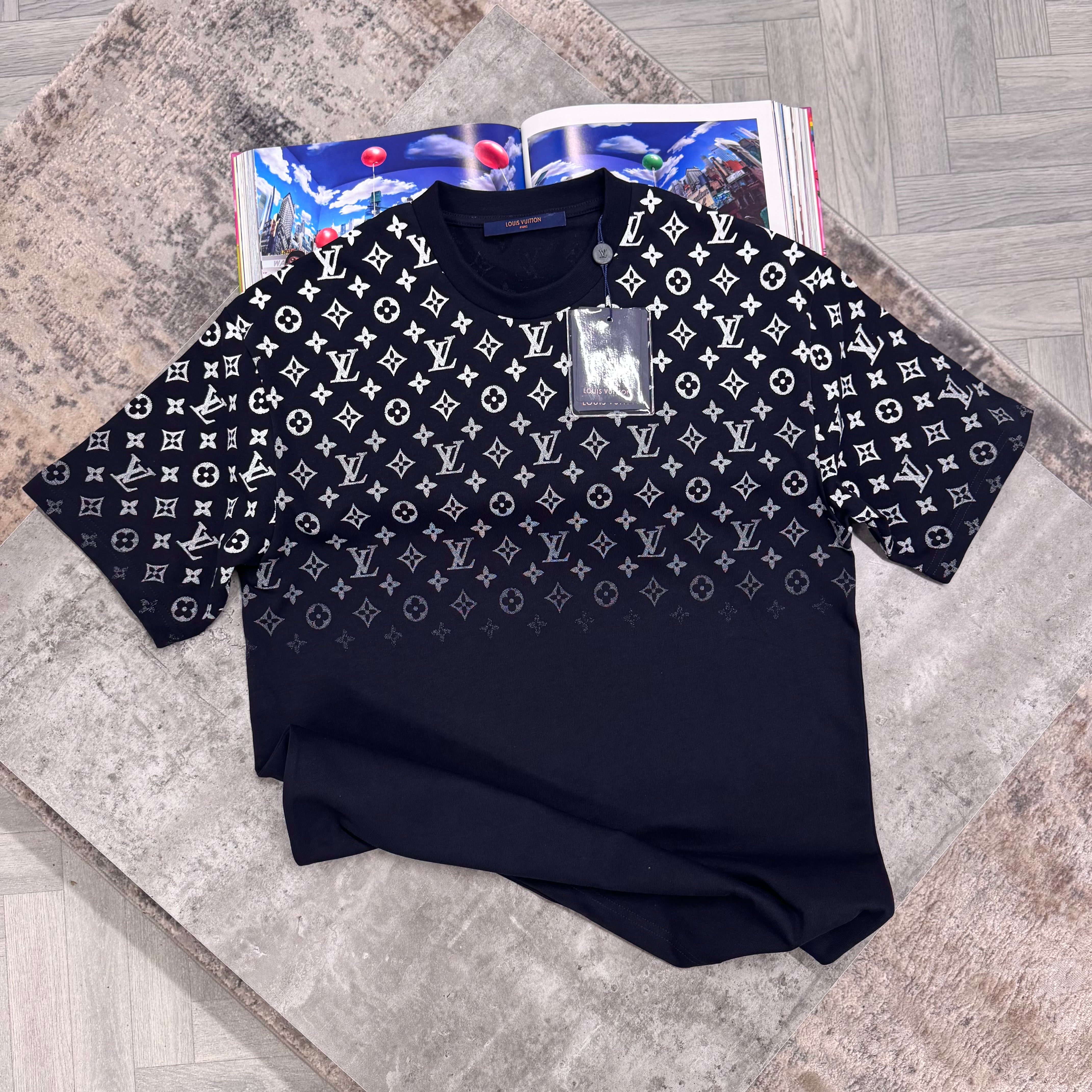 LVE MONOGRAM T SHIRT - NAVY