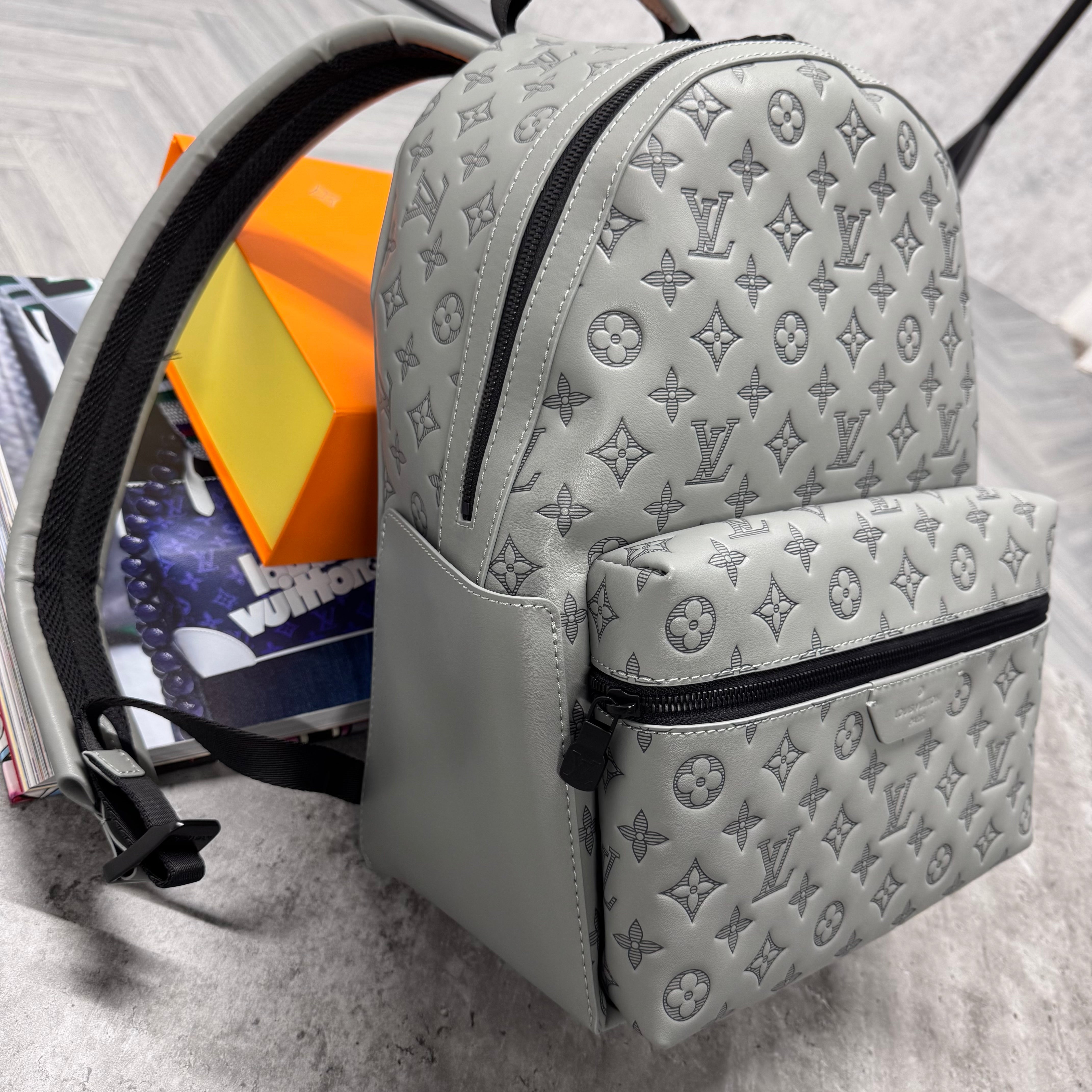 LVE MONOGRAM BACKPACK - GREY