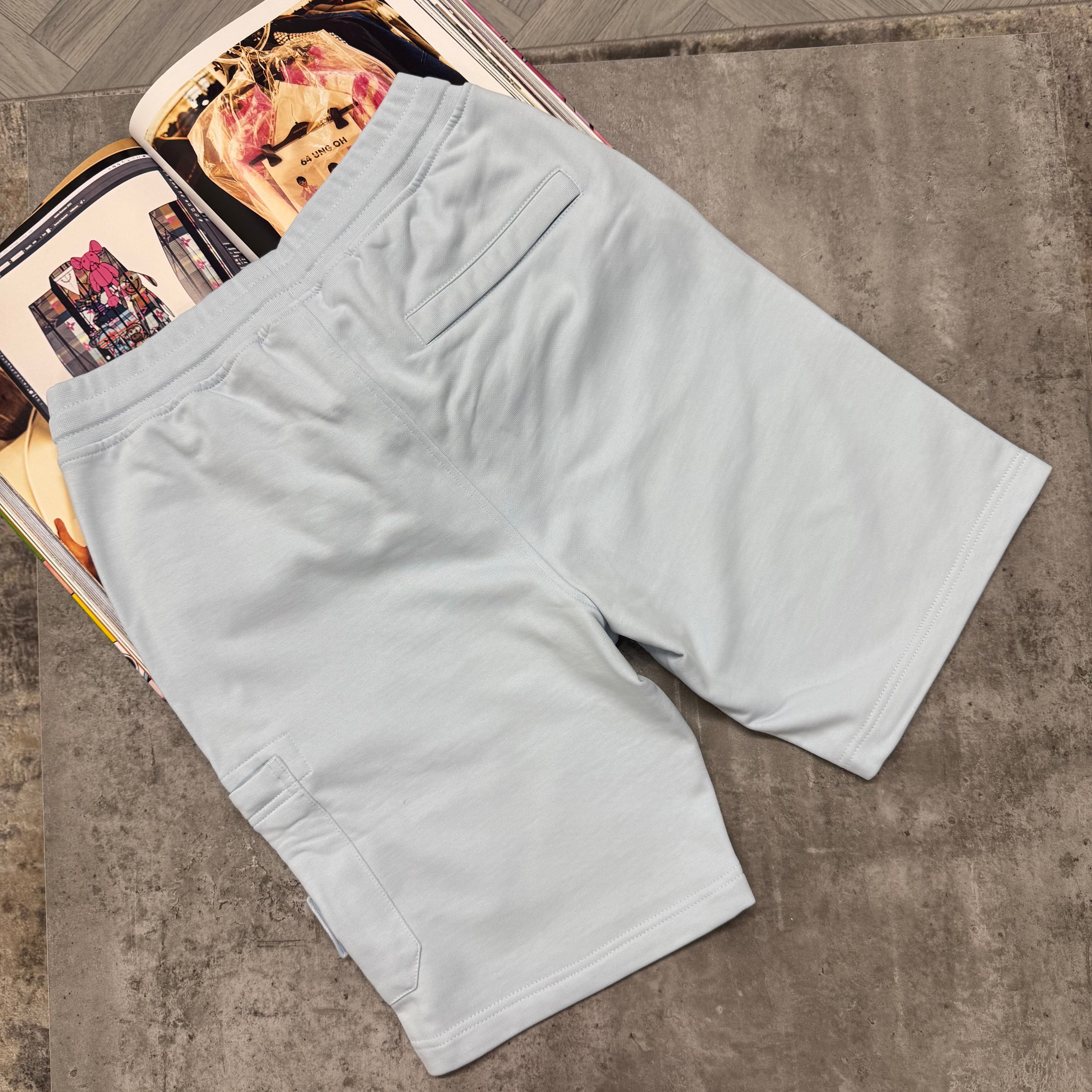 SI GHOST BADGE COTTON CARGO SHORTS - SKY BLUE
