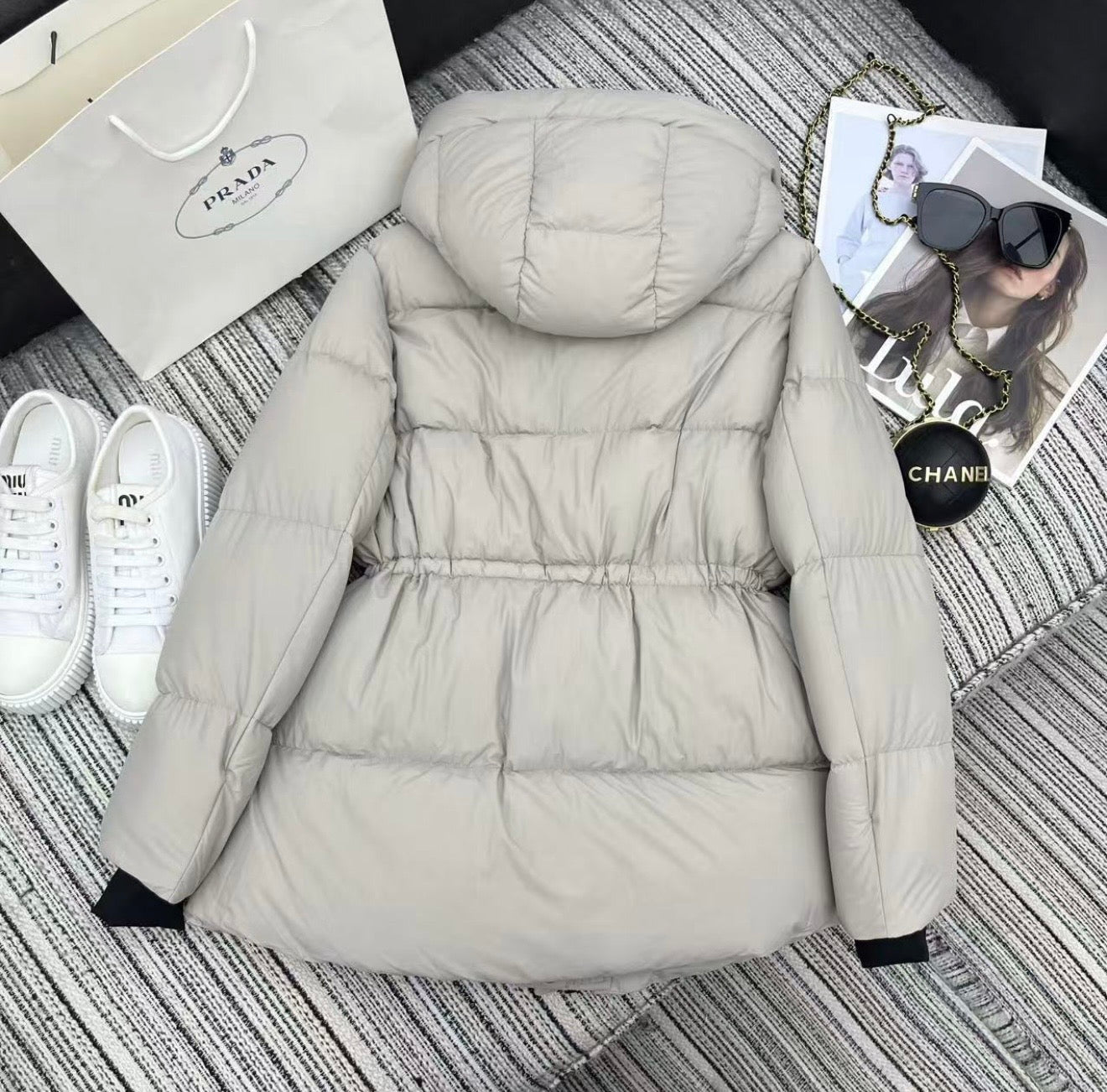 (PRE ORDER) PDA PUFFER COAT - GREY