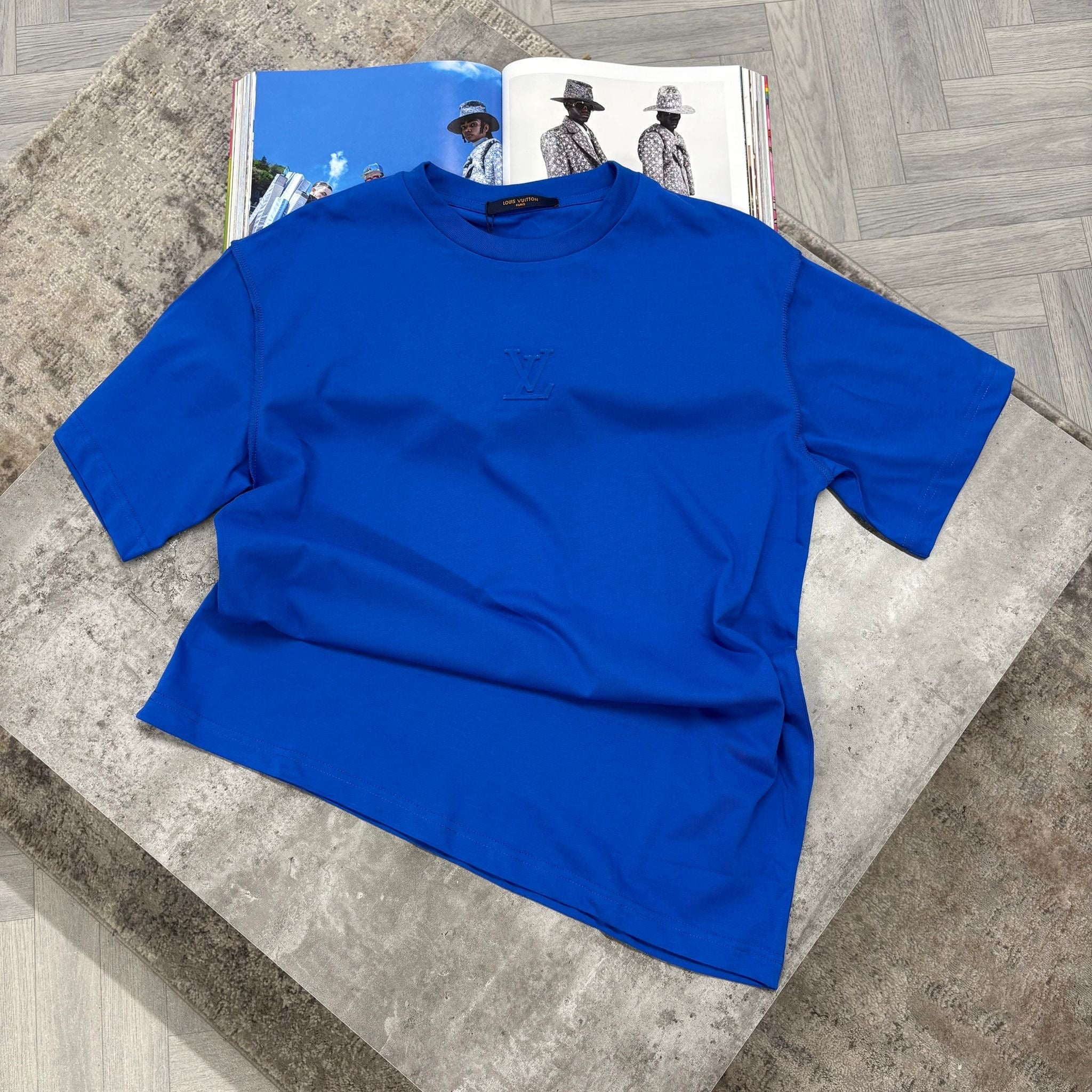 LVE CENTRE LOGO T SHIRT - ROYAL BLUE