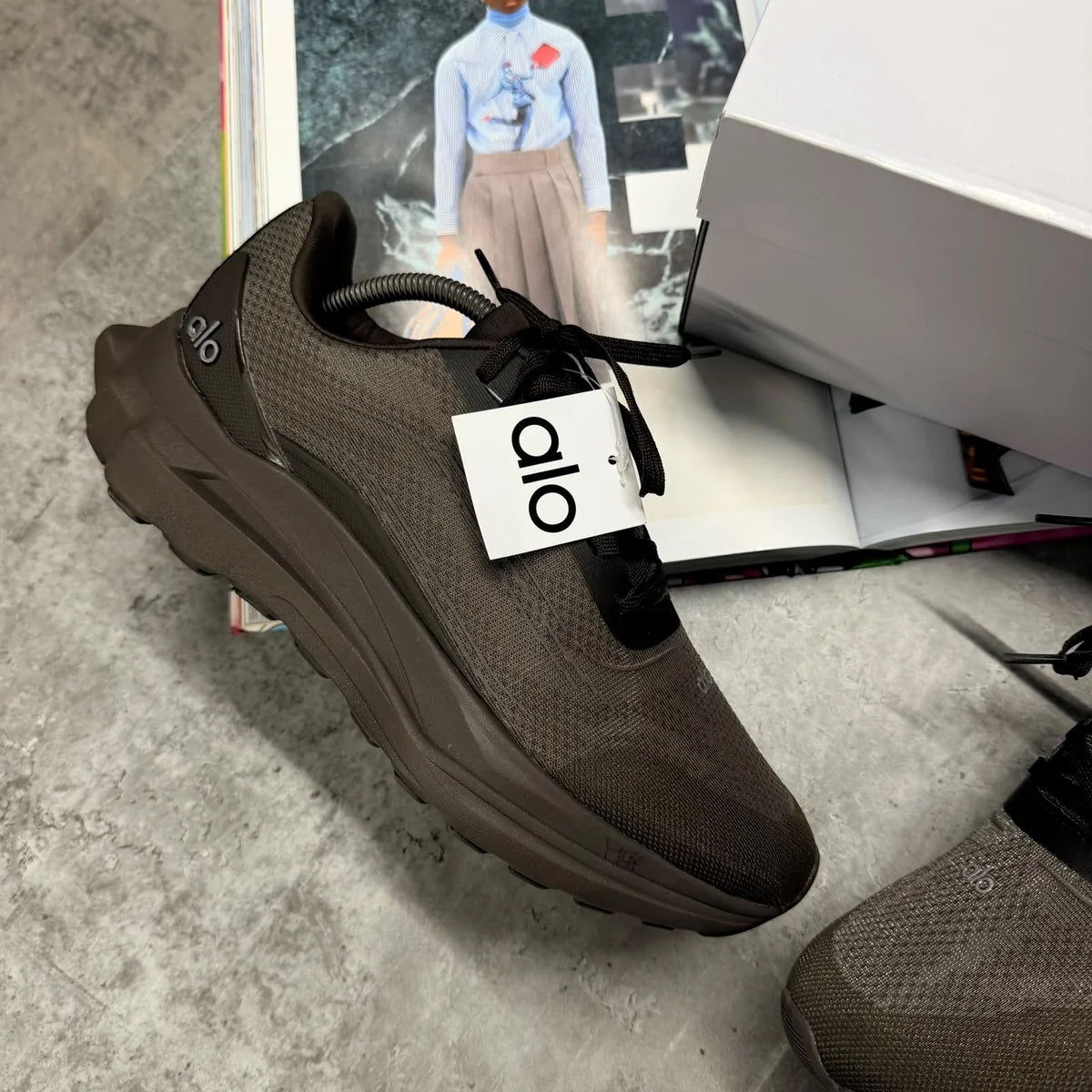 (PRE ORDER) ALO RUNNER - ESPRESSO