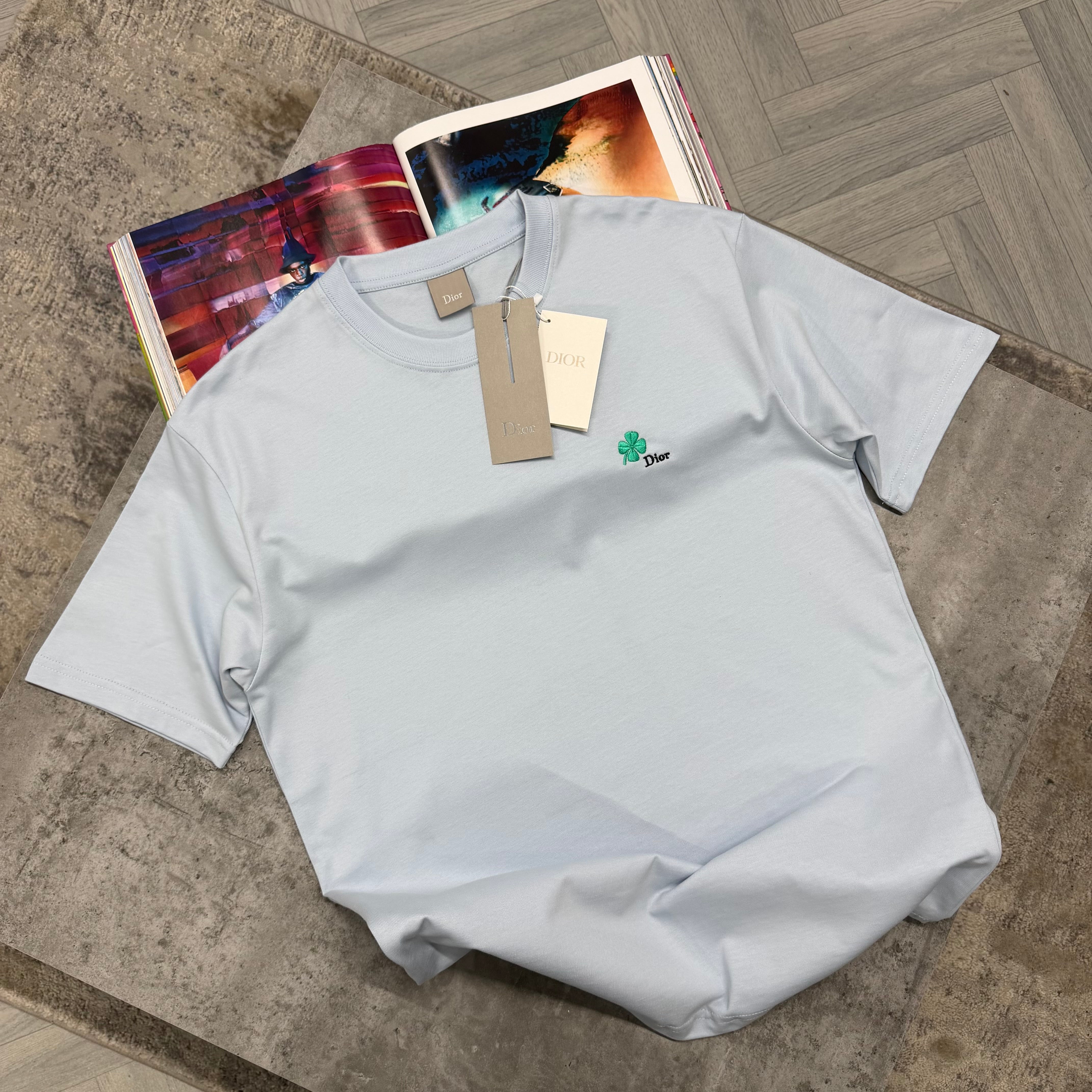 CD CLOVER T SHIRT - SKY BLUE