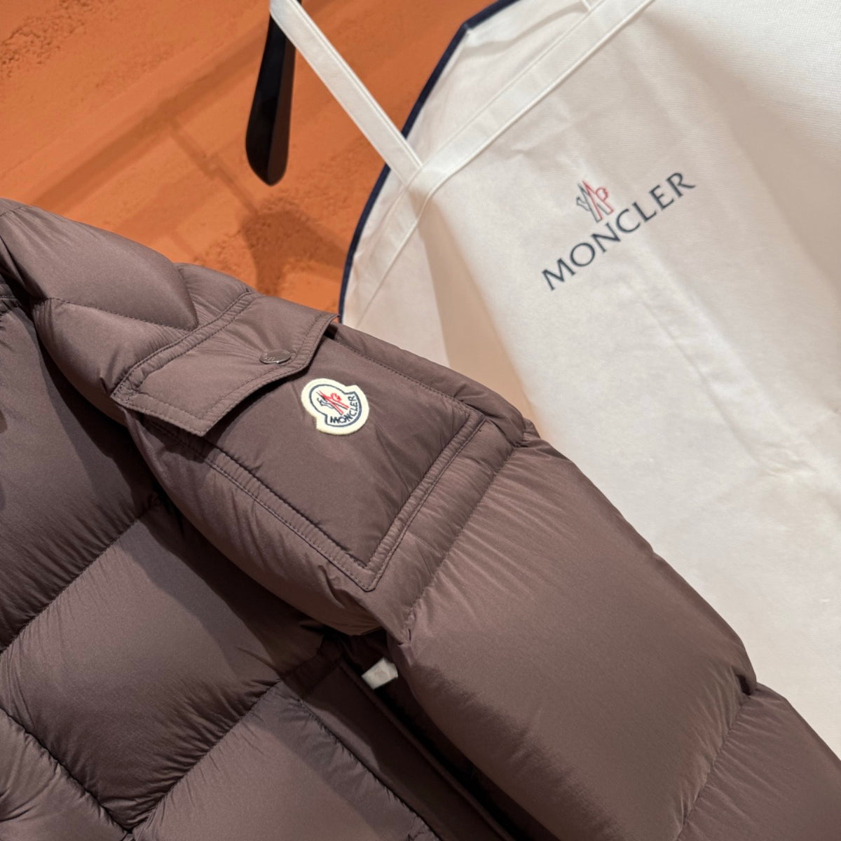(PRE ORDER) MNCLR QUILTED DOWN PUFFER COAT - BROWN