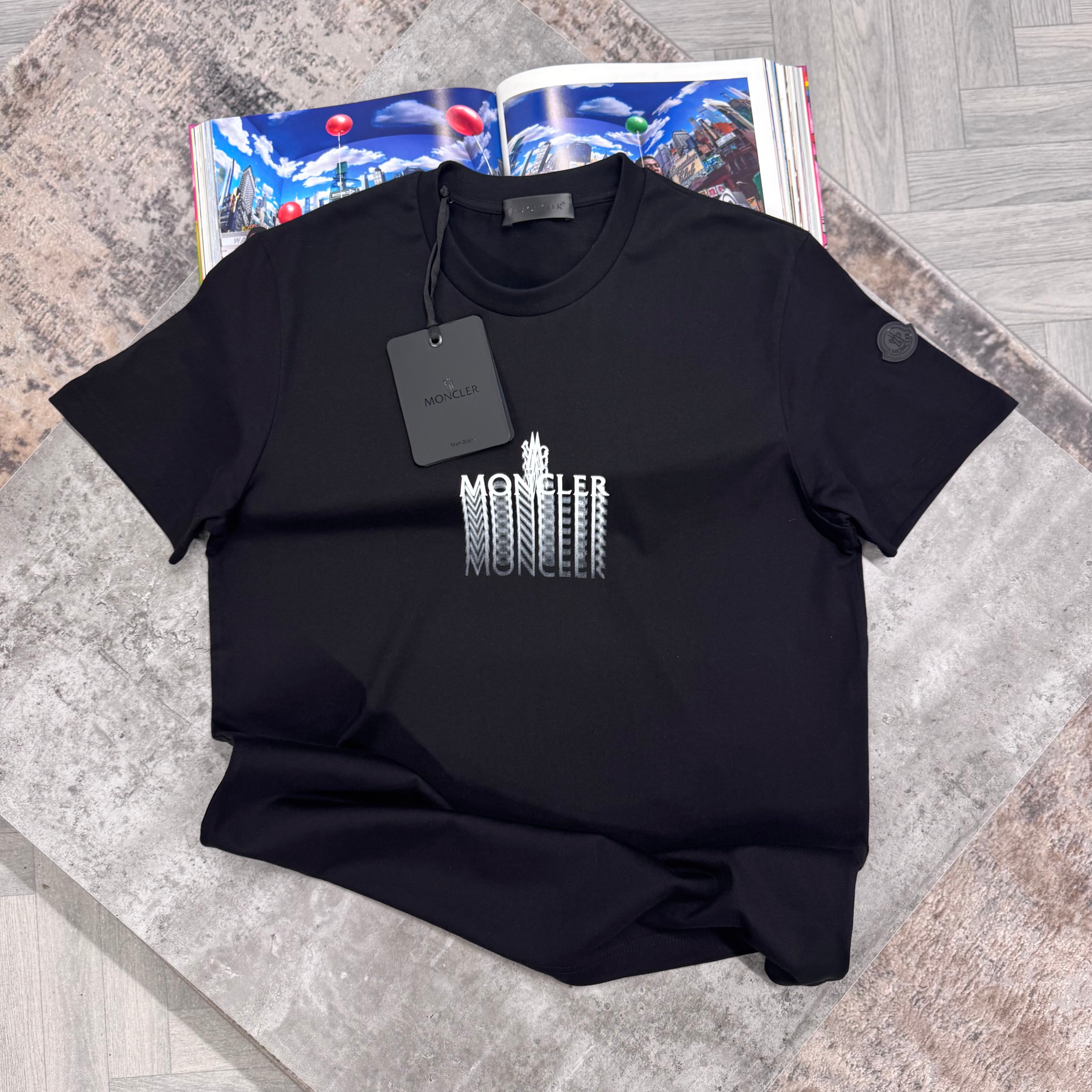 MNCLR BLURRED LOGO T SHIRT - BLACK