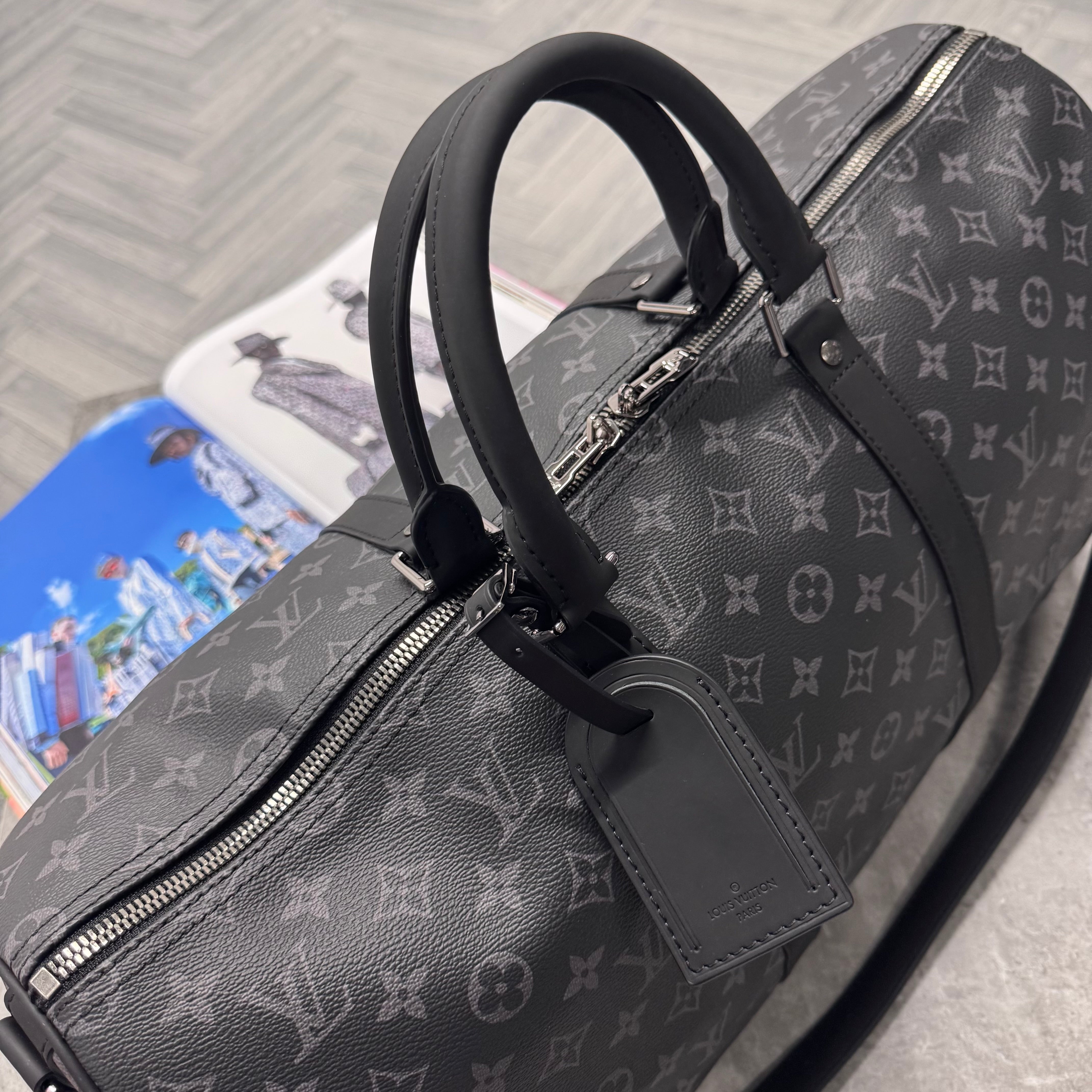 (PRE ORDER) LVE DUFFEL BAG (50) - BLACK