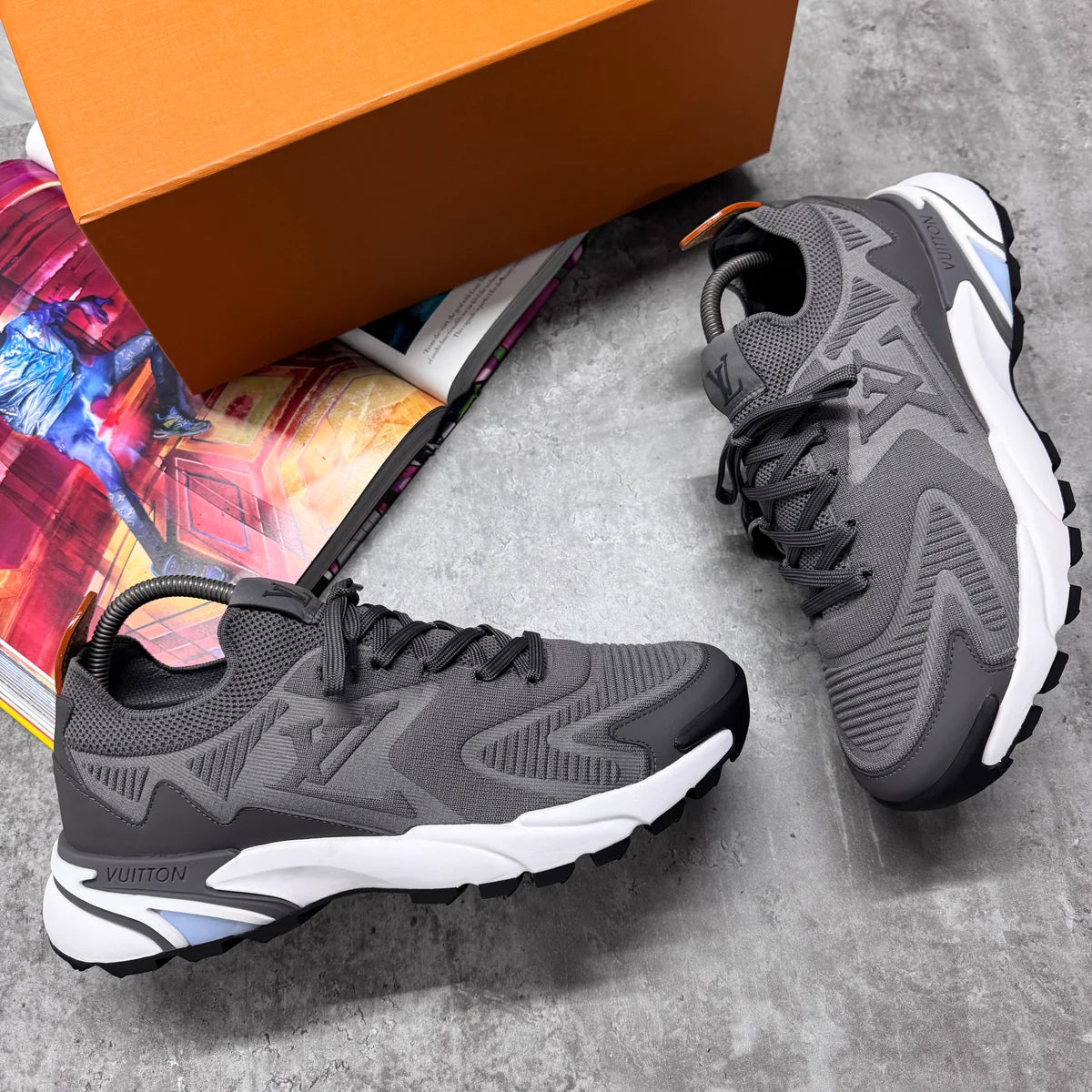 (PRE ORDER) LVE TACTIC TRAINER - GREY