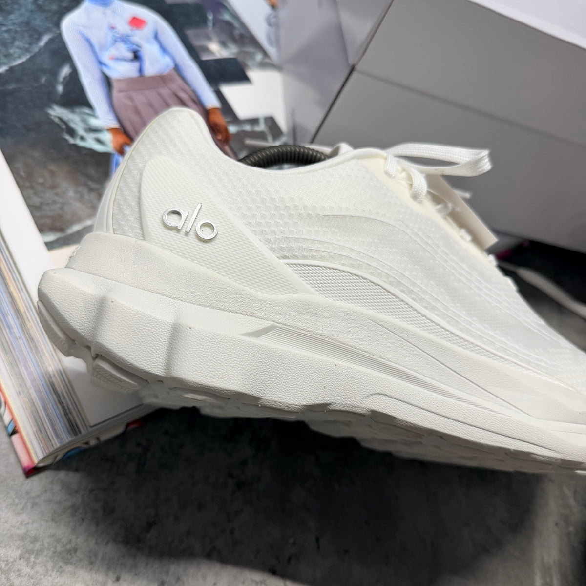 (PRE ORDER) ALO RUNNER - WHITE