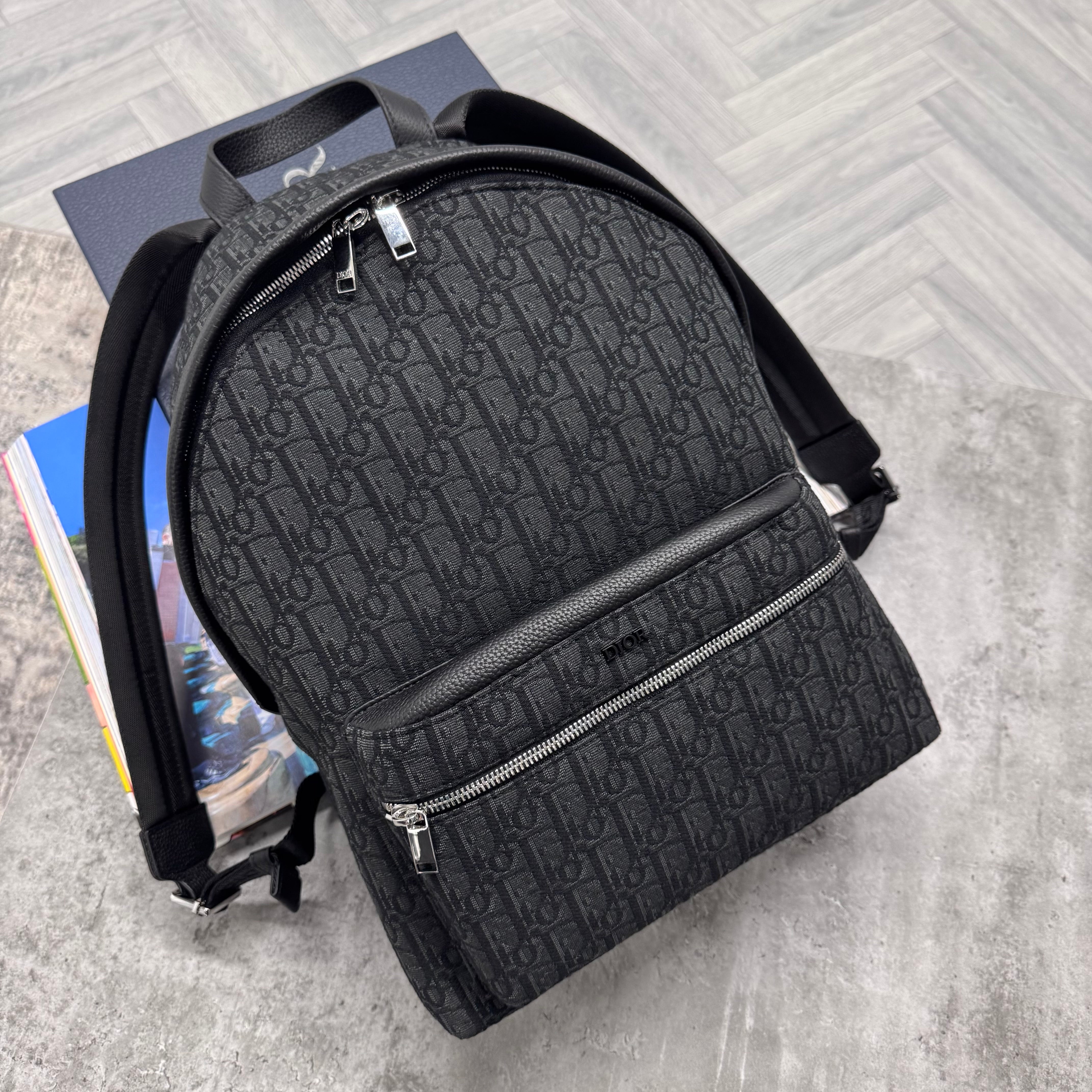 CD OBLIQUE BACKPACK - BLACK