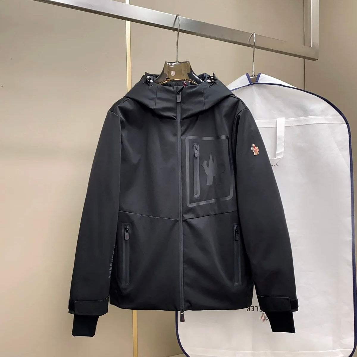 (PRE ORDER) MNCLR GRENOBLE COAT - BLACK