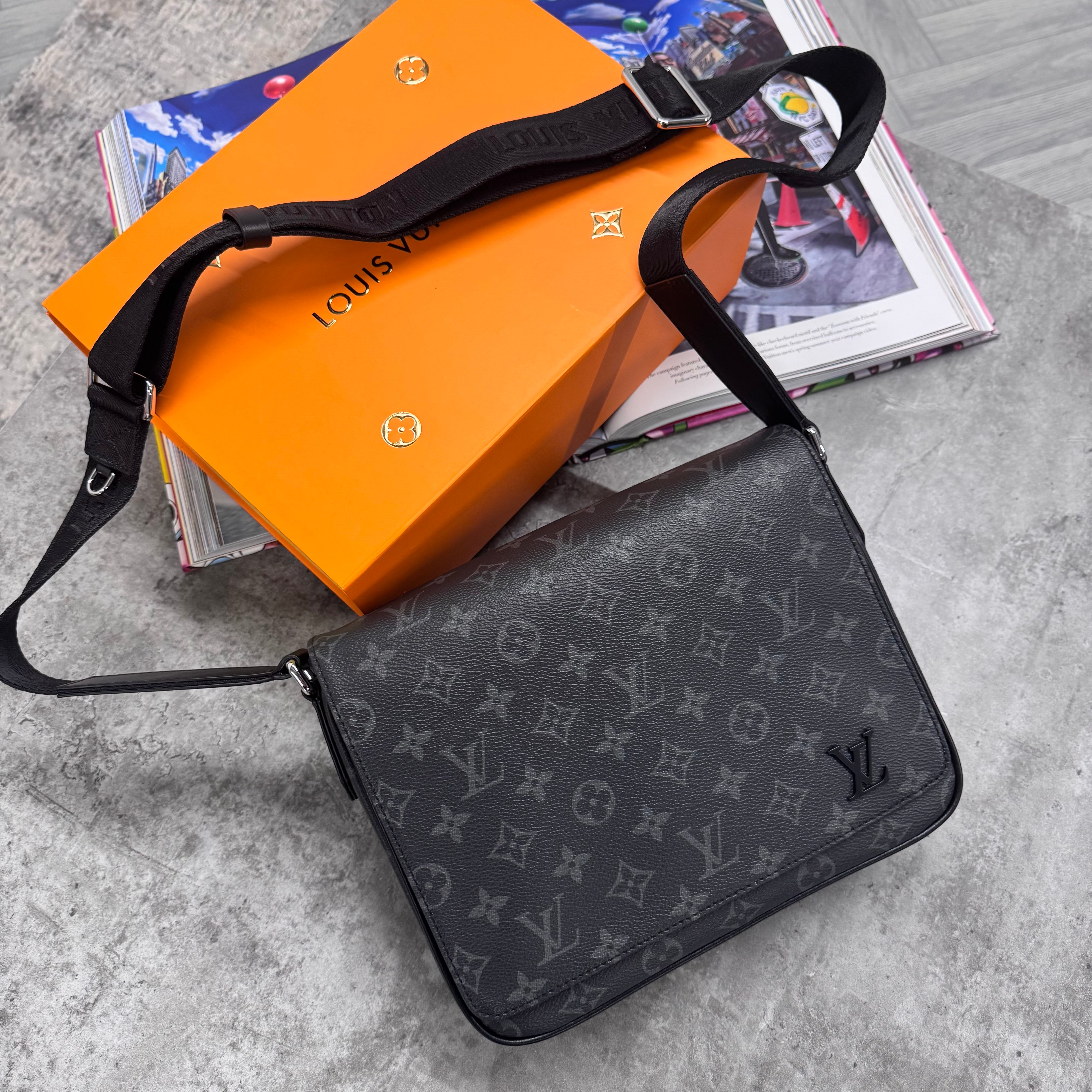 LVE MONO DISTRICT BAG - BLACK